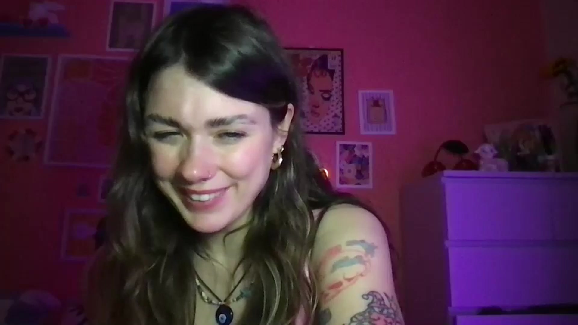 Gallery image thumbnail from Levanabanana's myfreecams stream on, 04/14/2026, 23:26 image 16 of 20