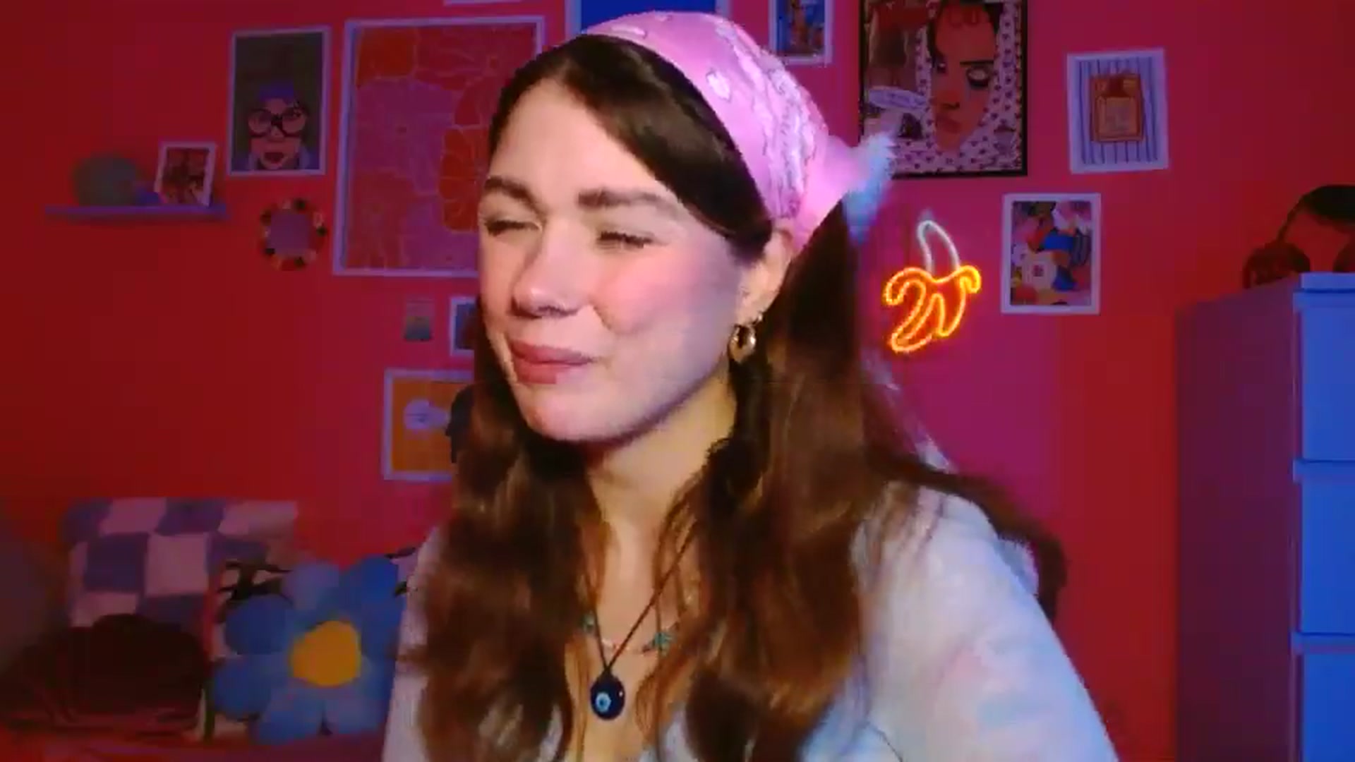 Gallery image thumbnail from Levanabanana's myfreecams stream on, 04/15/2026, 21:20 image 3 of 20