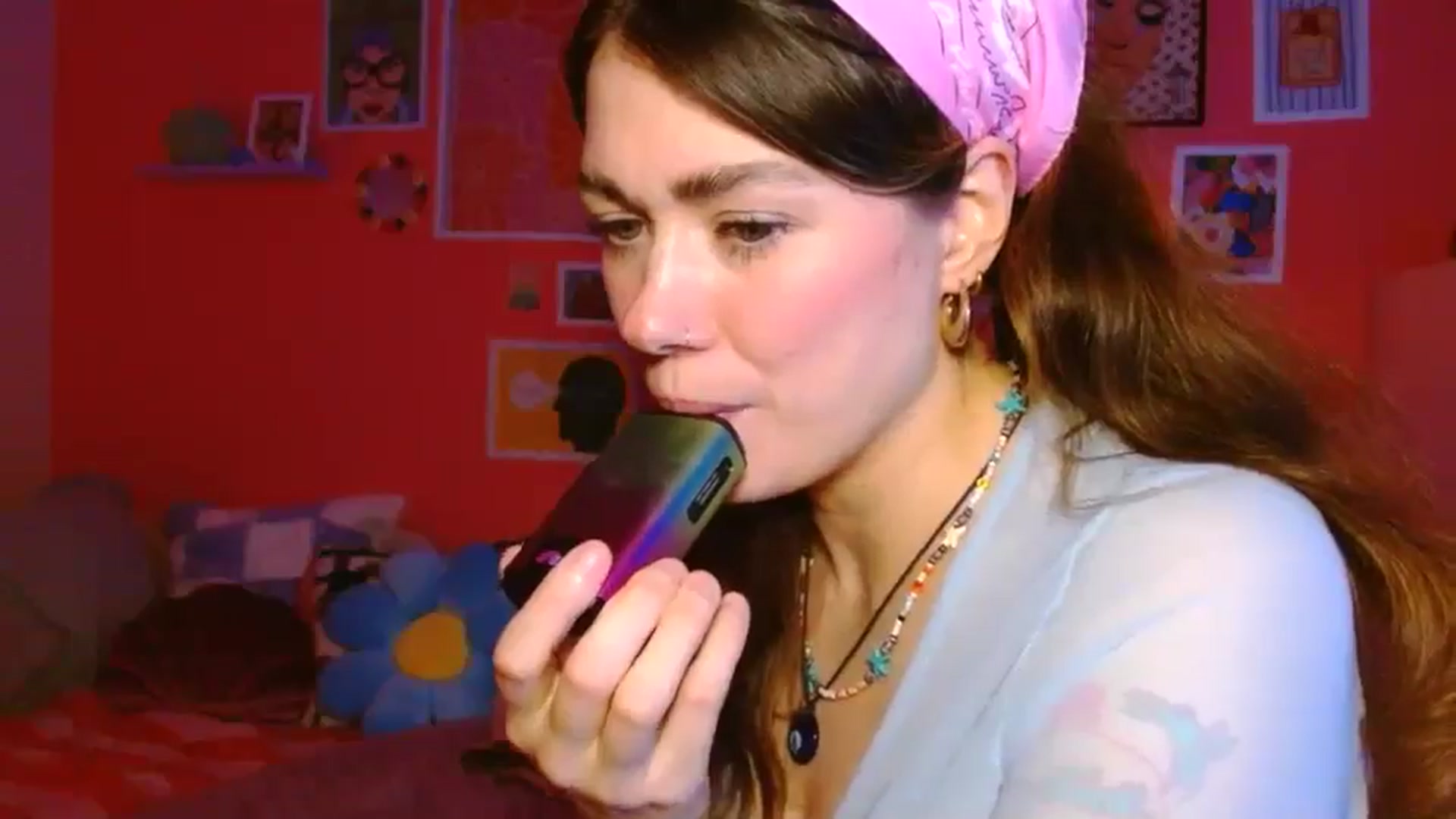 Gallery image thumbnail from Levanabanana's myfreecams stream on, 04/15/2026, 21:20 image 11 of 20