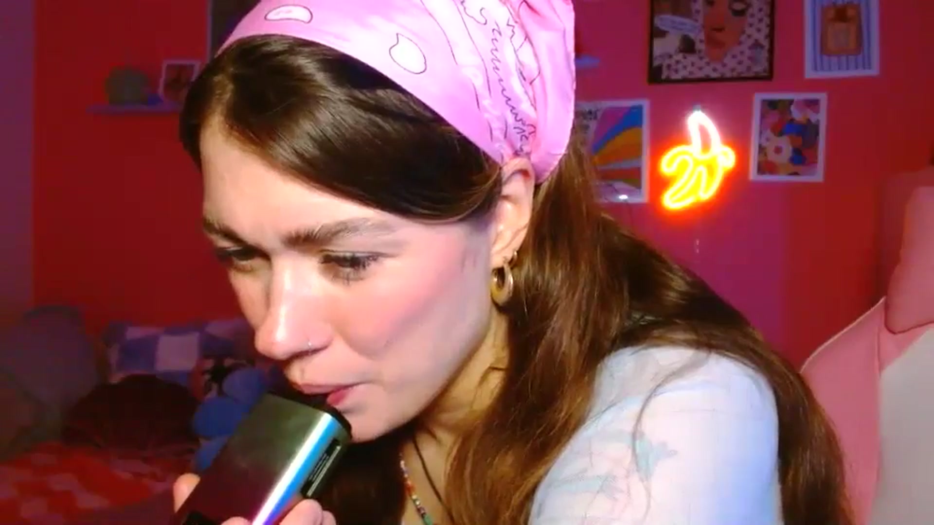 Gallery image thumbnail from Levanabanana's myfreecams stream on, 04/15/2026, 21:20 image 12 of 20