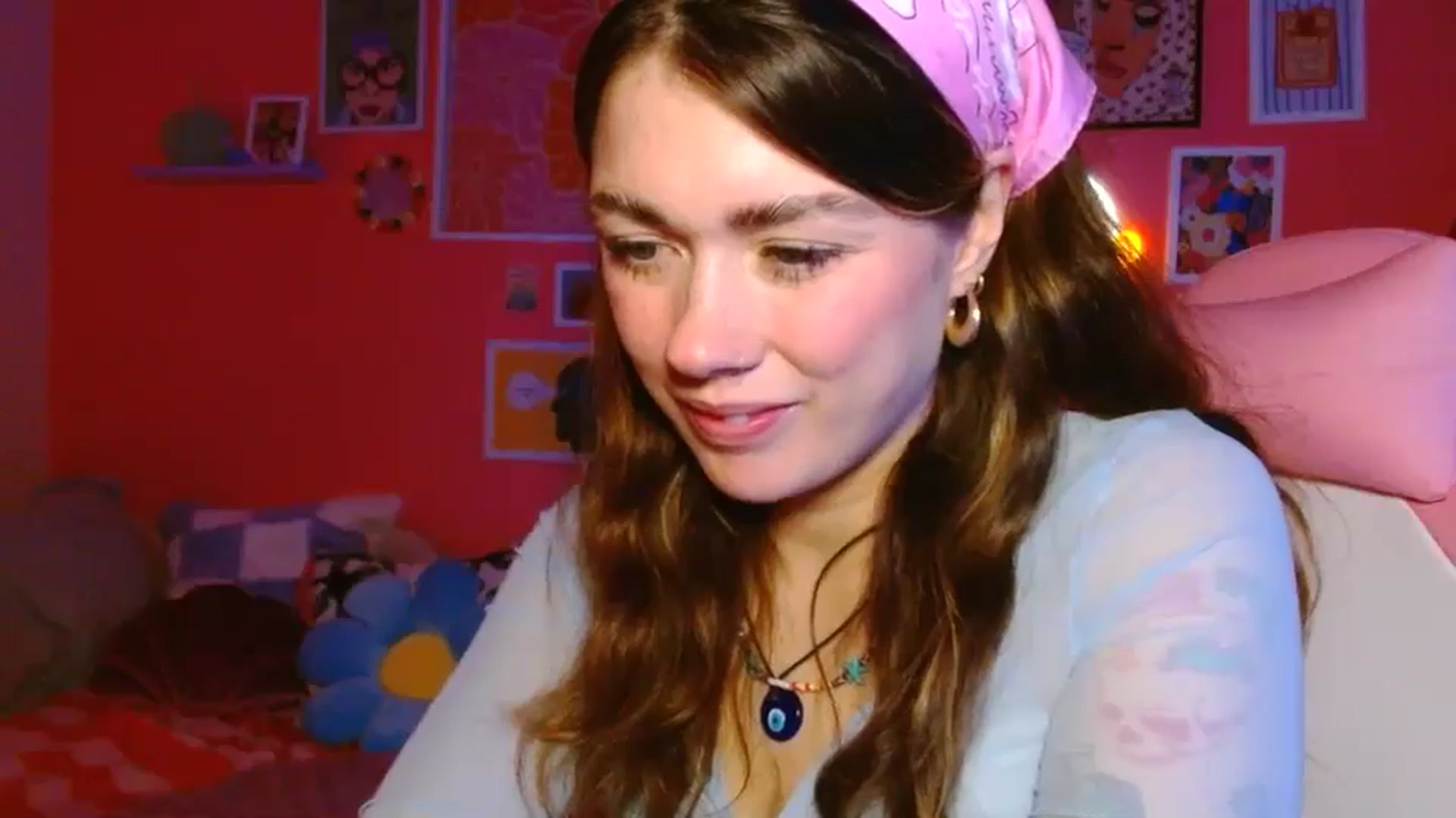 Gallery image thumbnail from Levanabanana's myfreecams stream on, 04/15/2026, 21:20 image 16 of 20