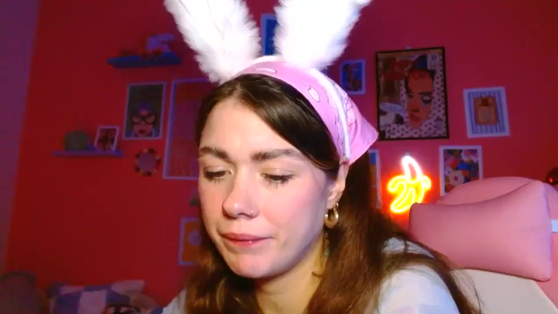 Gallery image thumbnail from Levanabanana's myfreecams stream on, 04/15/2026, 21:20 image 18 of 20