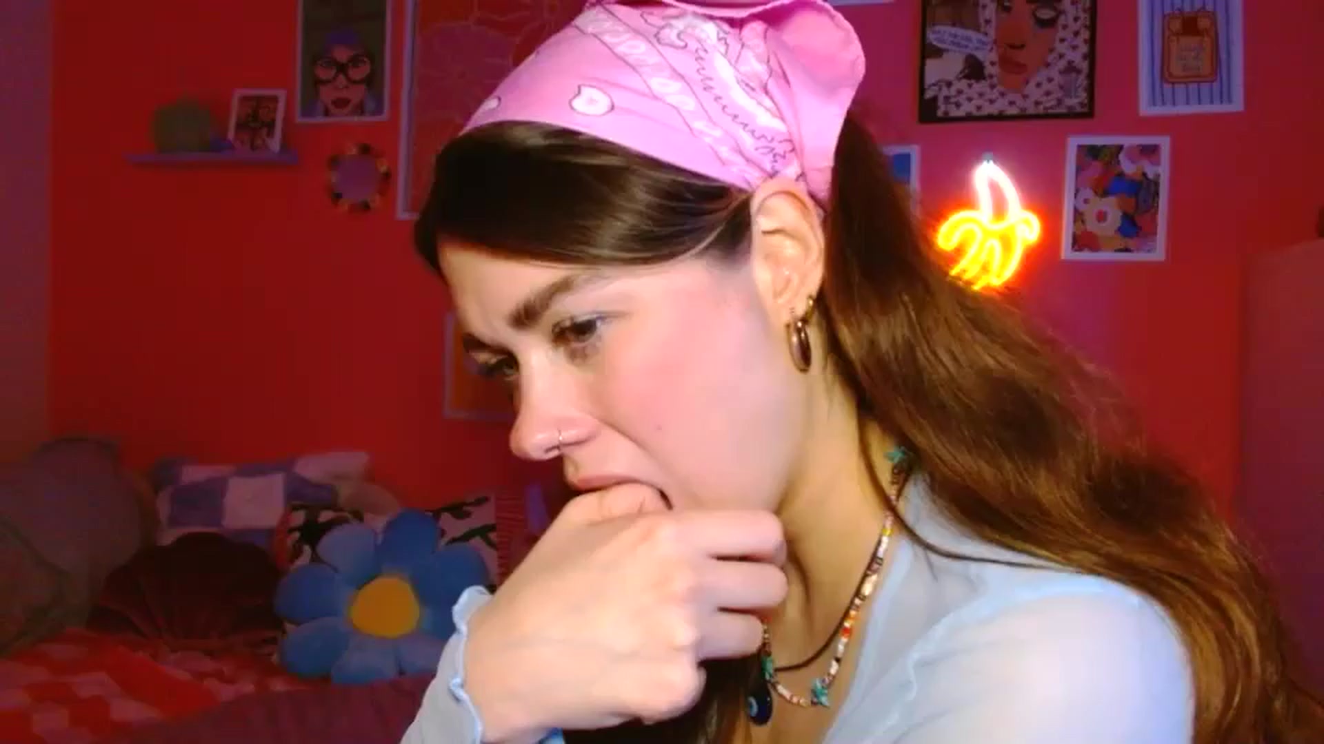 Gallery image thumbnail from Levanabanana's myfreecams stream on, 04/15/2026, 21:20 image 14 of 20