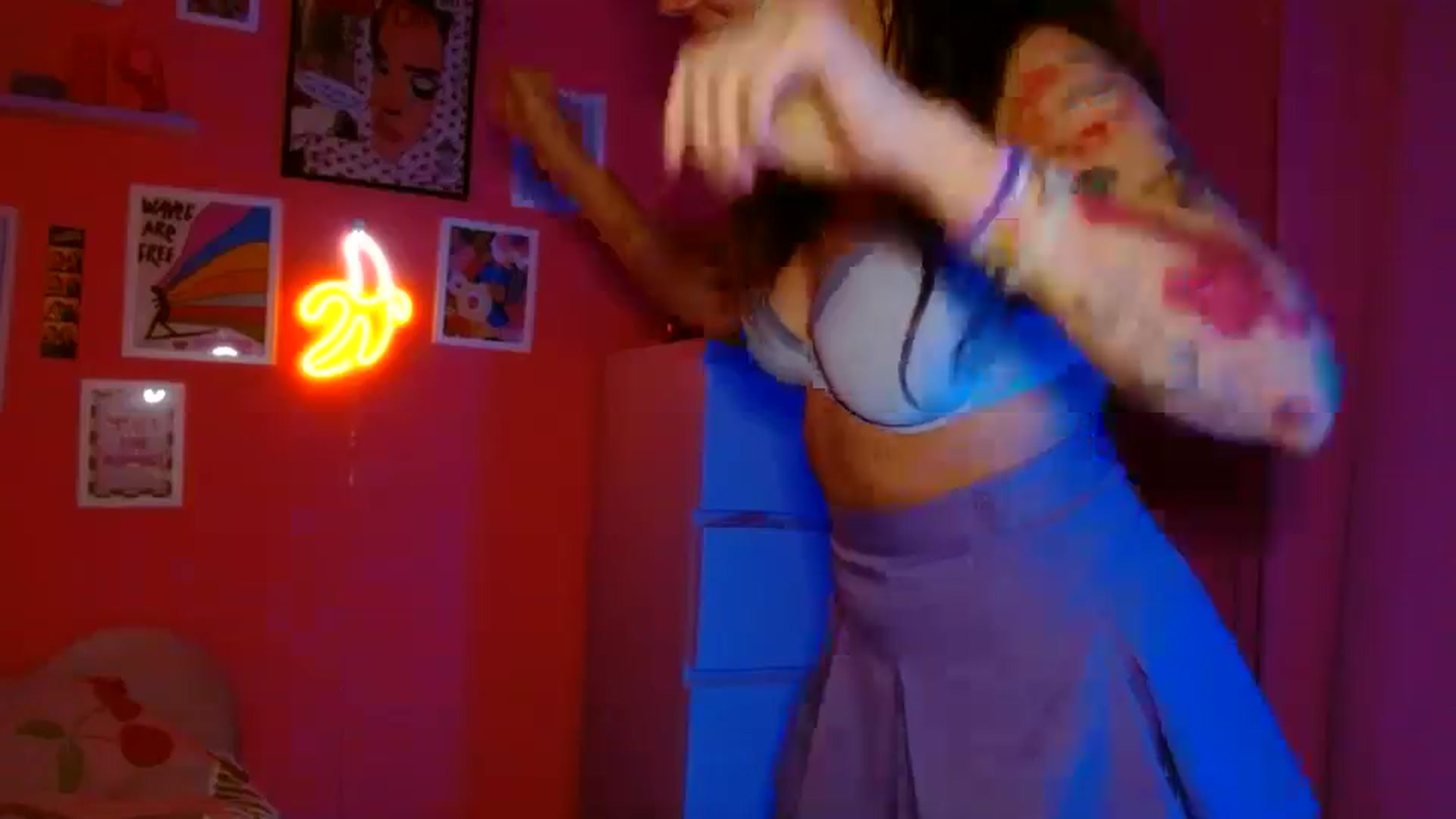 Gallery image thumbnail from Levanabanana's myfreecams stream on, 04/16/2026, 02:50 image 4 of 20