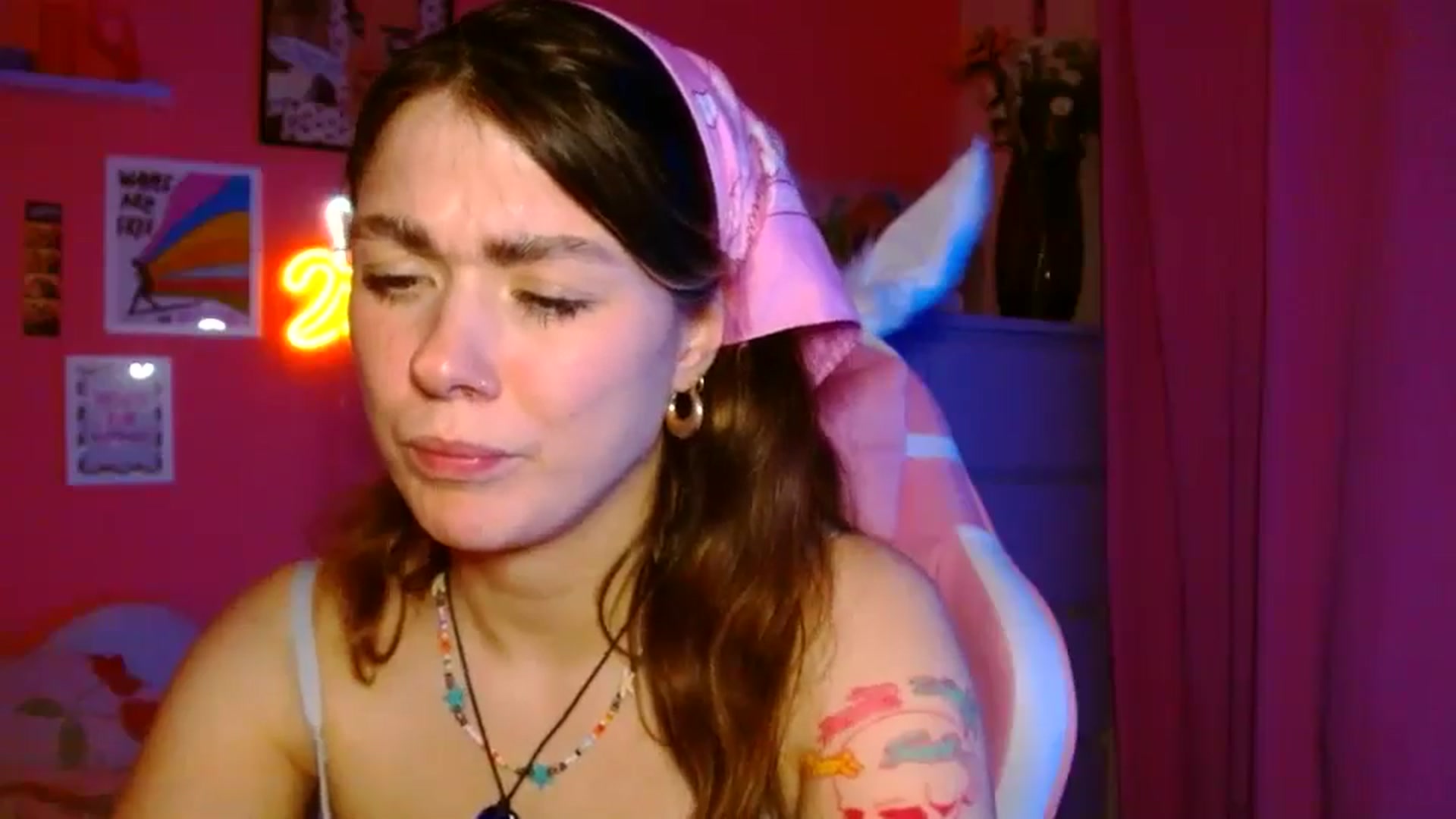 Gallery image thumbnail from Levanabanana's myfreecams stream on, 04/16/2026, 02:50 image 2 of 20