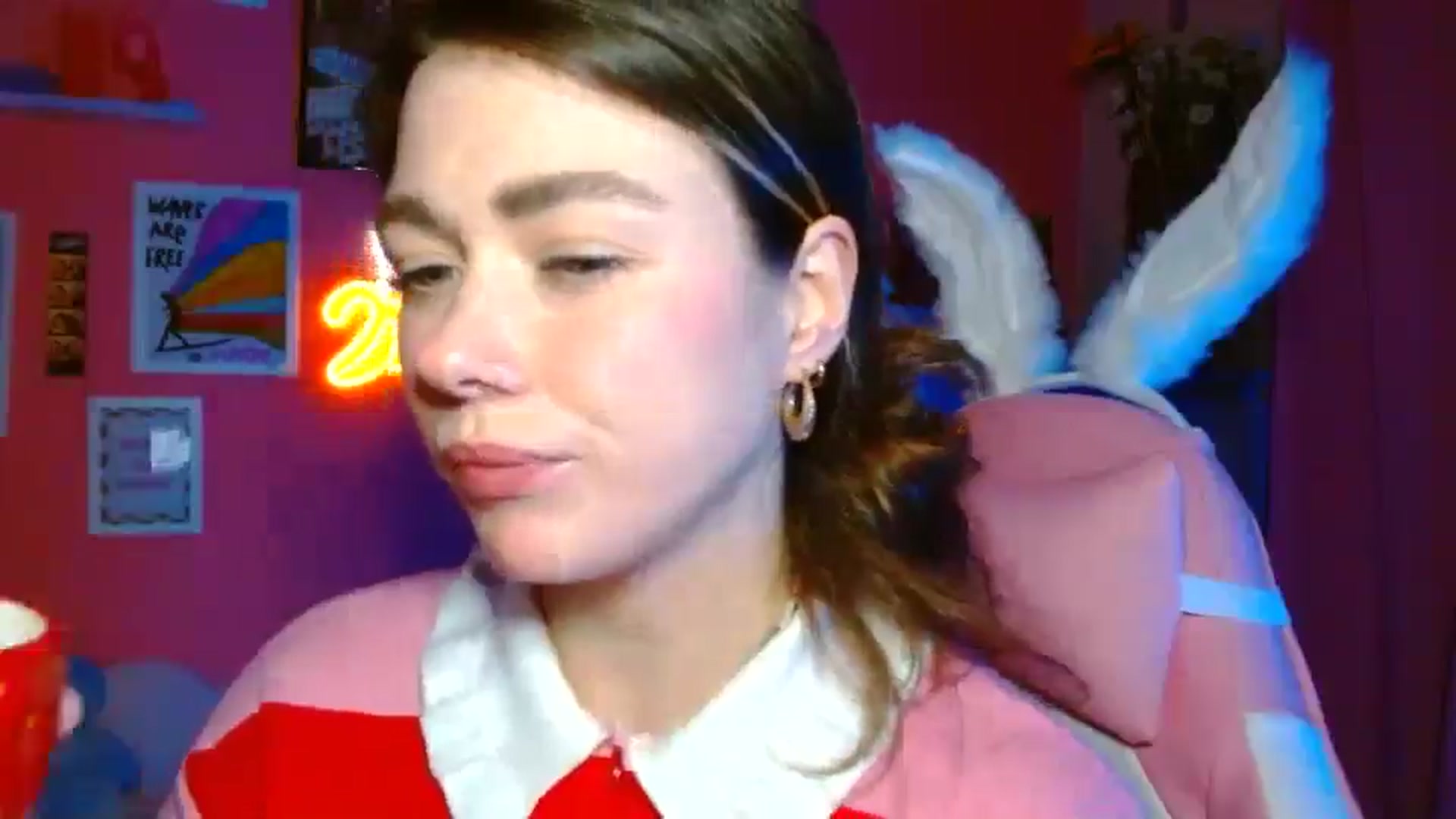 Gallery image thumbnail from Levanabanana's myfreecams stream on, 04/17/2026, 20:18 image 5 of 20