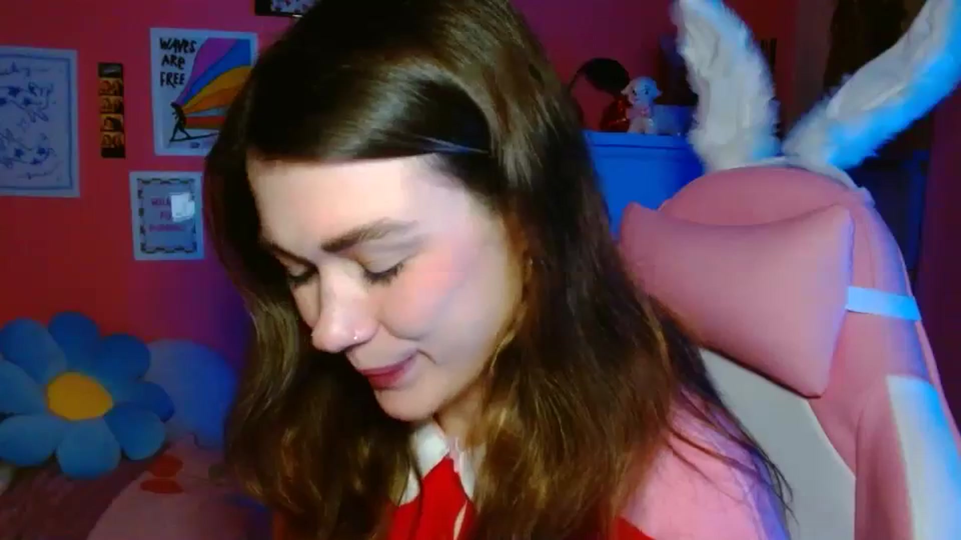 Gallery image thumbnail from Levanabanana's myfreecams stream on, 04/17/2026, 20:18 image 17 of 20