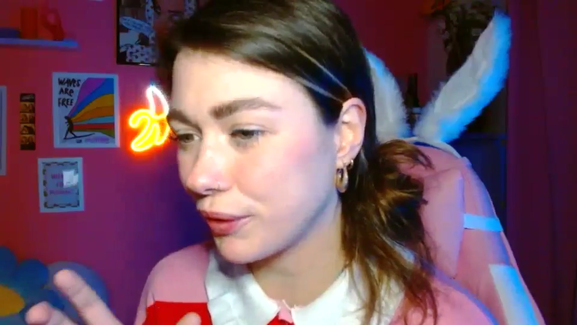 Gallery image thumbnail from Levanabanana's myfreecams stream on, 04/17/2026, 20:18 image 6 of 20