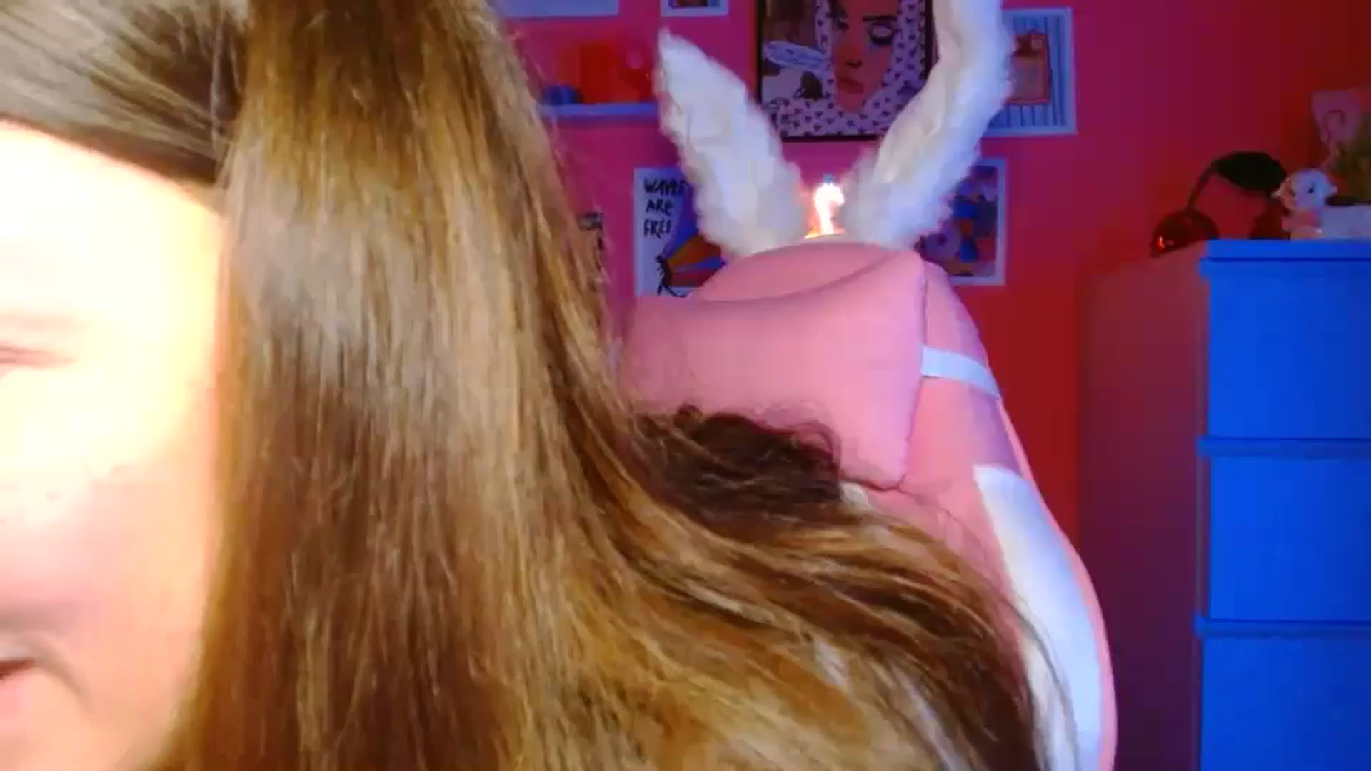Gallery image thumbnail from Levanabanana's myfreecams stream on, 04/19/2026, 19:45 image 5 of 20