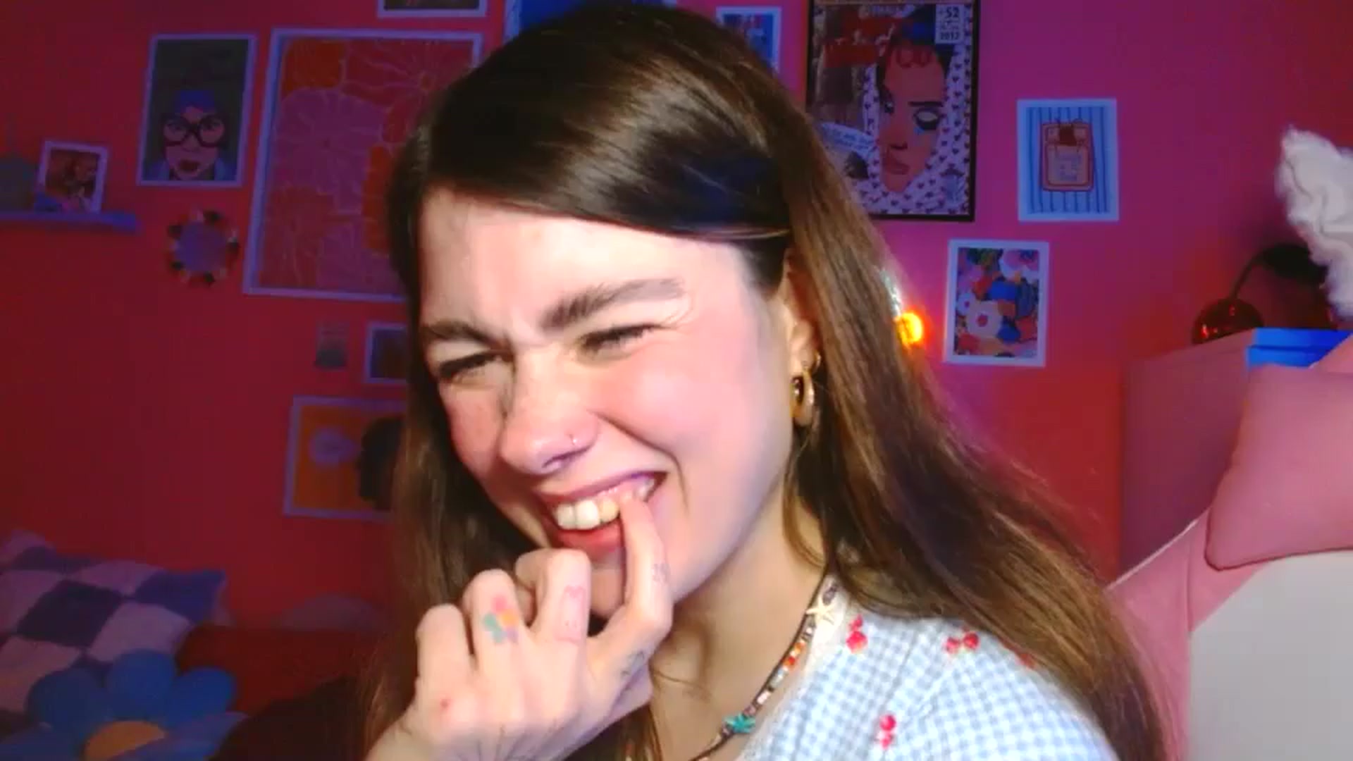 Gallery image thumbnail from Levanabanana's myfreecams stream on, 04/20/2026, 24:09 image 1 of 20