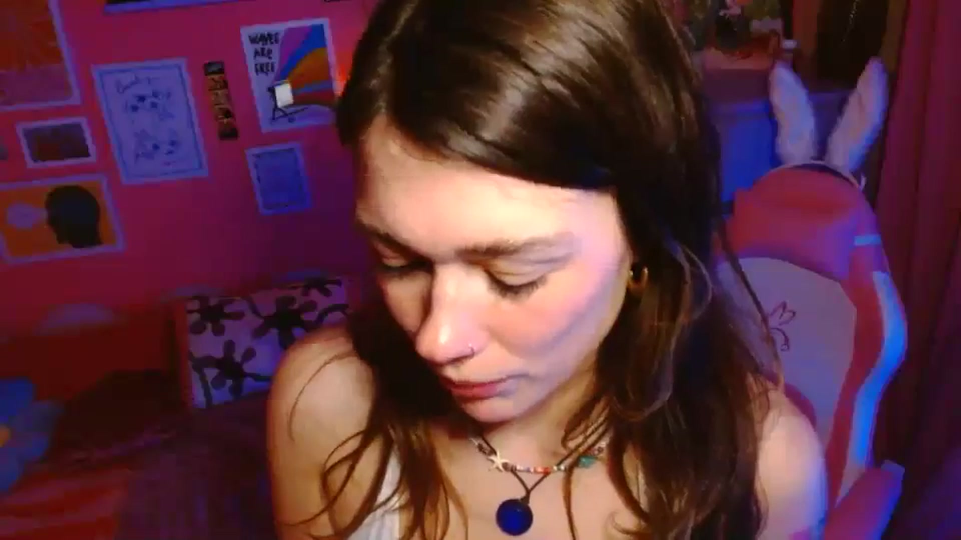 Gallery image thumbnail from Levanabanana's myfreecams stream on, 04/20/2026, 24:09 image 18 of 20
