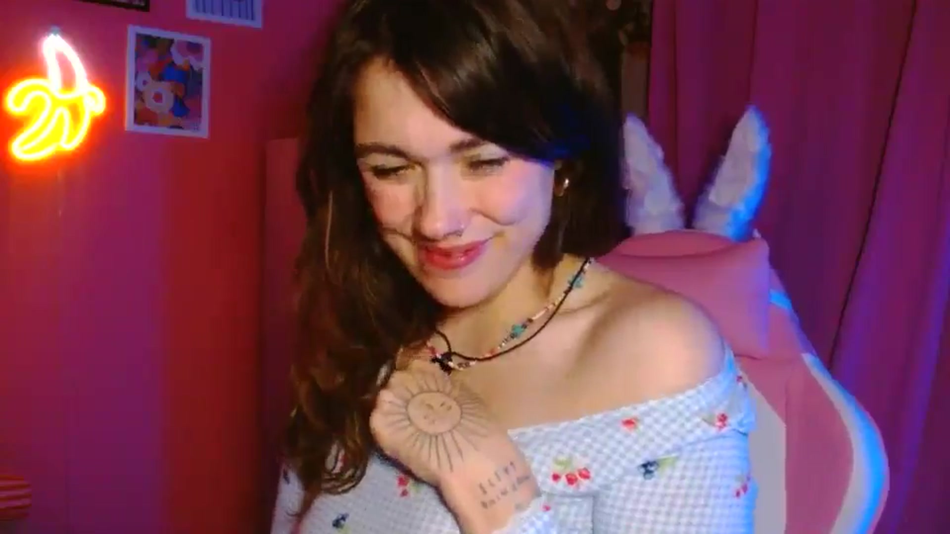 Gallery image thumbnail from Levanabanana's myfreecams stream on, 04/20/2026, 02:59 image 14 of 20