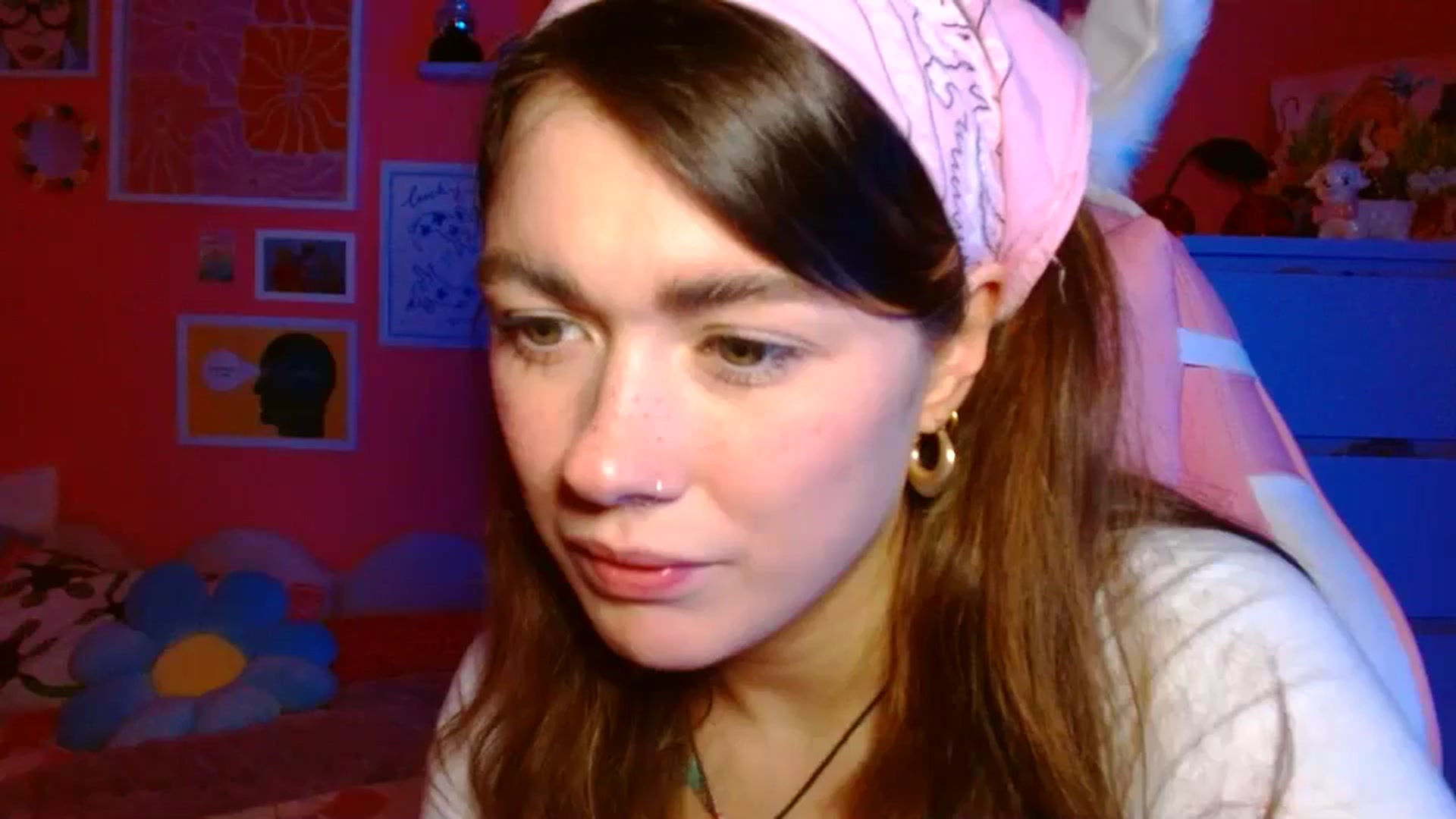 Gallery image thumbnail from Levanabanana's myfreecams stream on, 04/20/2026, 21:02 image 6 of 20