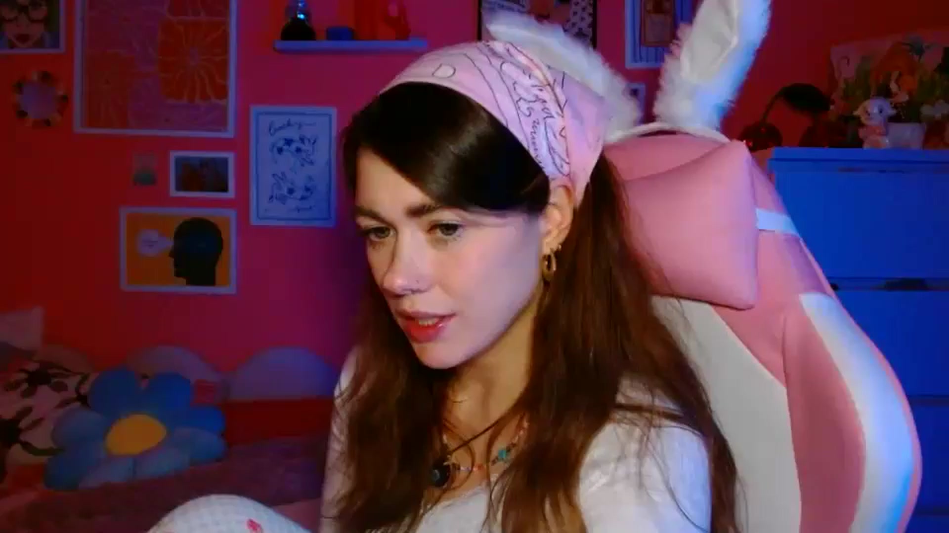 Gallery image thumbnail from Levanabanana's myfreecams stream on, 04/21/2026, 24:50 image 1 of 20
