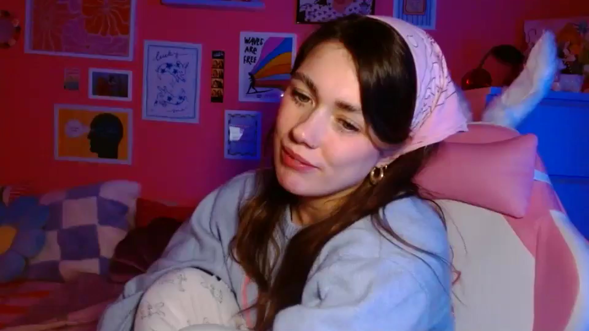 Gallery image thumbnail from Levanabanana's myfreecams stream on, 04/22/2026, 24:53 image 1 of 20