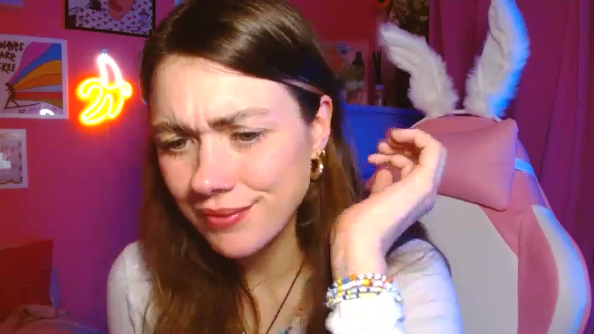 Gallery image thumbnail from Levanabanana's myfreecams stream on, 04/22/2026, 02:46 image 2 of 20
