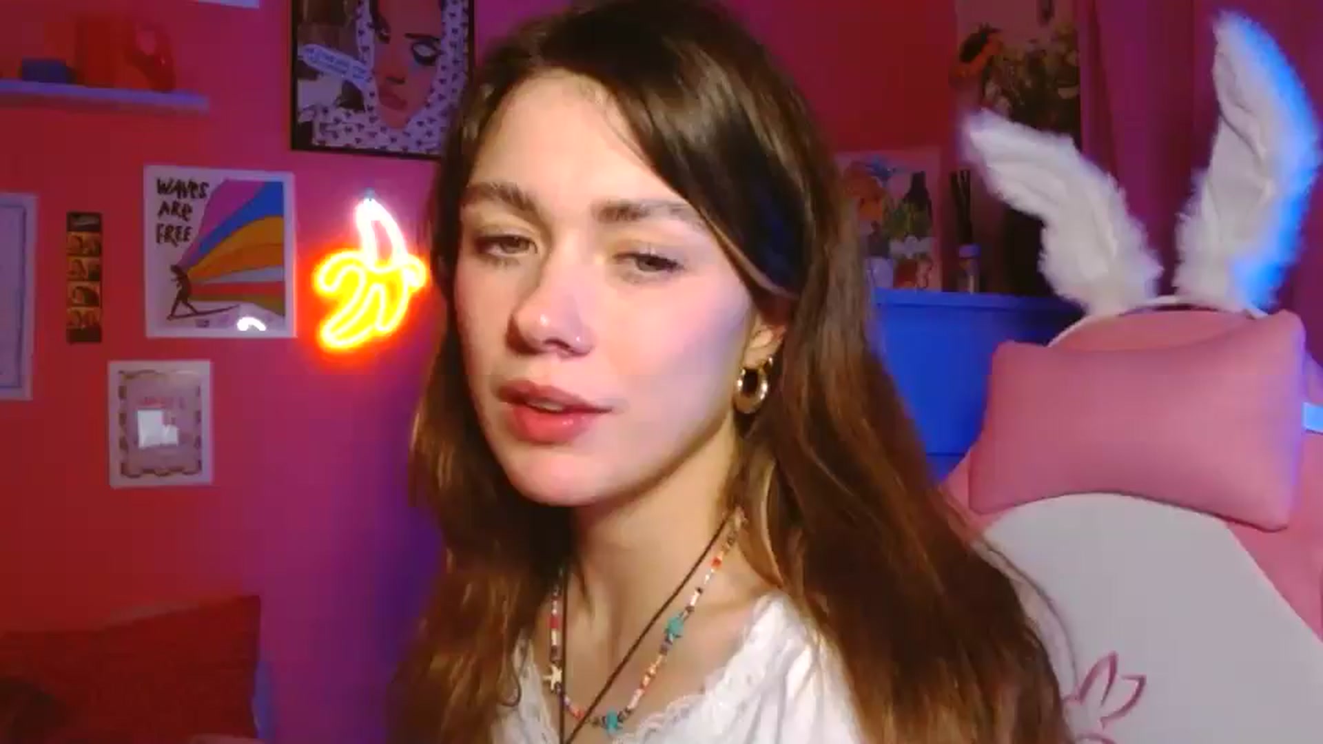 Gallery image thumbnail from Levanabanana's myfreecams stream on, 04/22/2026, 02:46 image 1 of 20