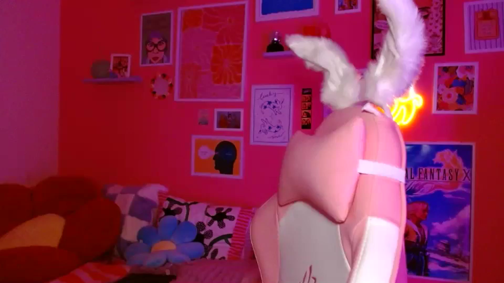 Gallery image thumbnail from Levanabanana's myfreecams stream on, 04/23/2026, 21:57 image 5 of 20