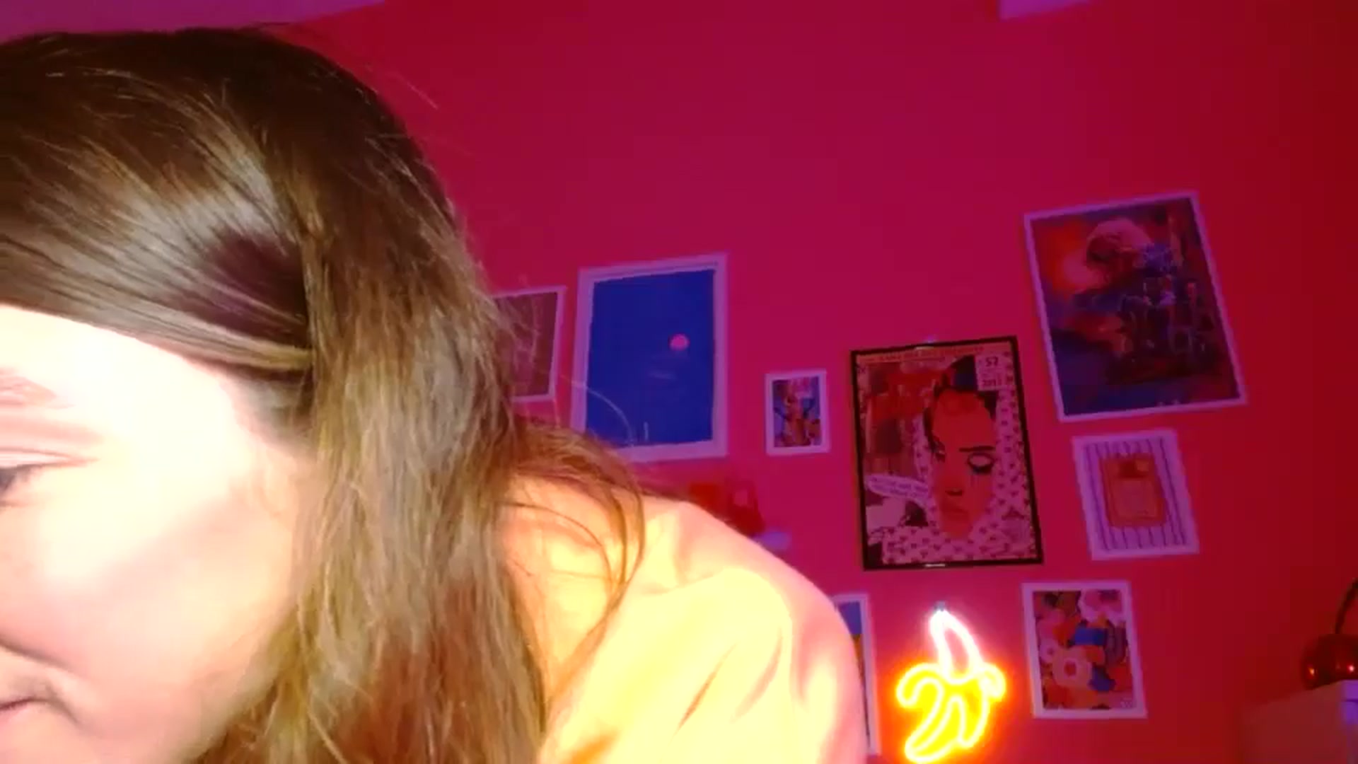 Gallery image thumbnail from Levanabanana's myfreecams stream on, 04/23/2026, 21:57 image 16 of 20