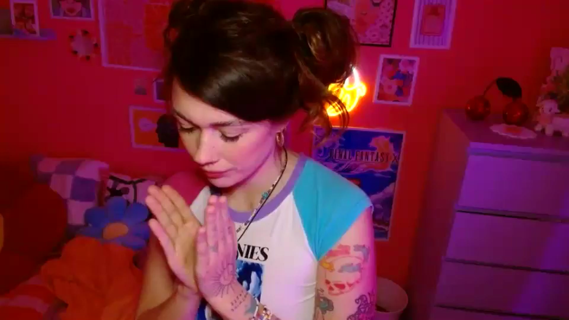 Gallery image thumbnail from Levanabanana's myfreecams stream on, 04/24/2026, 02:01 image 2 of 20