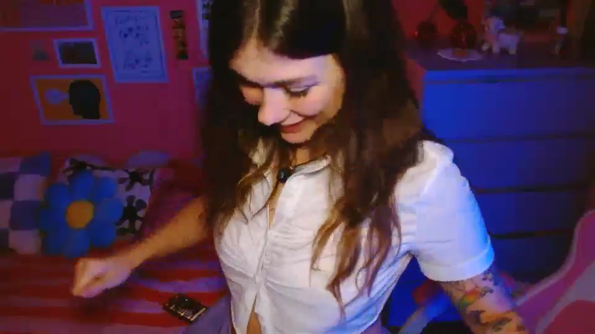 Gallery image thumbnail from Levanabanana's myfreecams stream on, 04/25/2026, 02:05 image 17 of 20