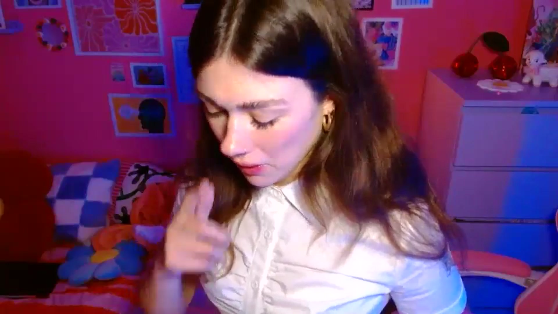 Gallery image thumbnail from Levanabanana's myfreecams stream on, 04/25/2026, 02:05 image 2 of 20