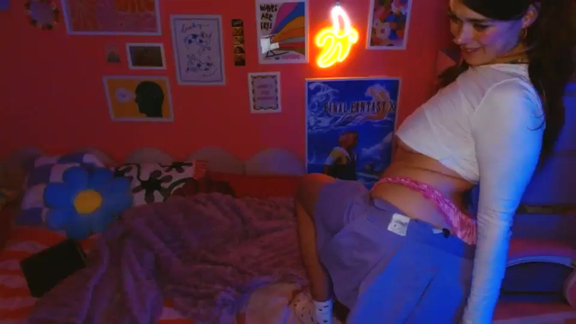 Gallery image thumbnail from Levanabanana's myfreecams stream on, 04/28/2026, 02:54 image 5 of 20