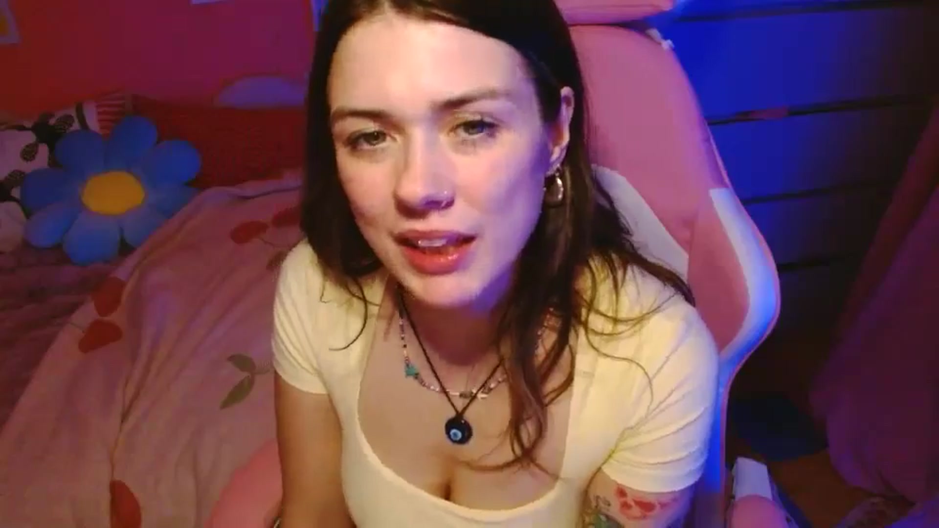 Gallery image thumbnail from Levanabanana's myfreecams stream on, 05/01/2026, 03:05 image 7 of 20