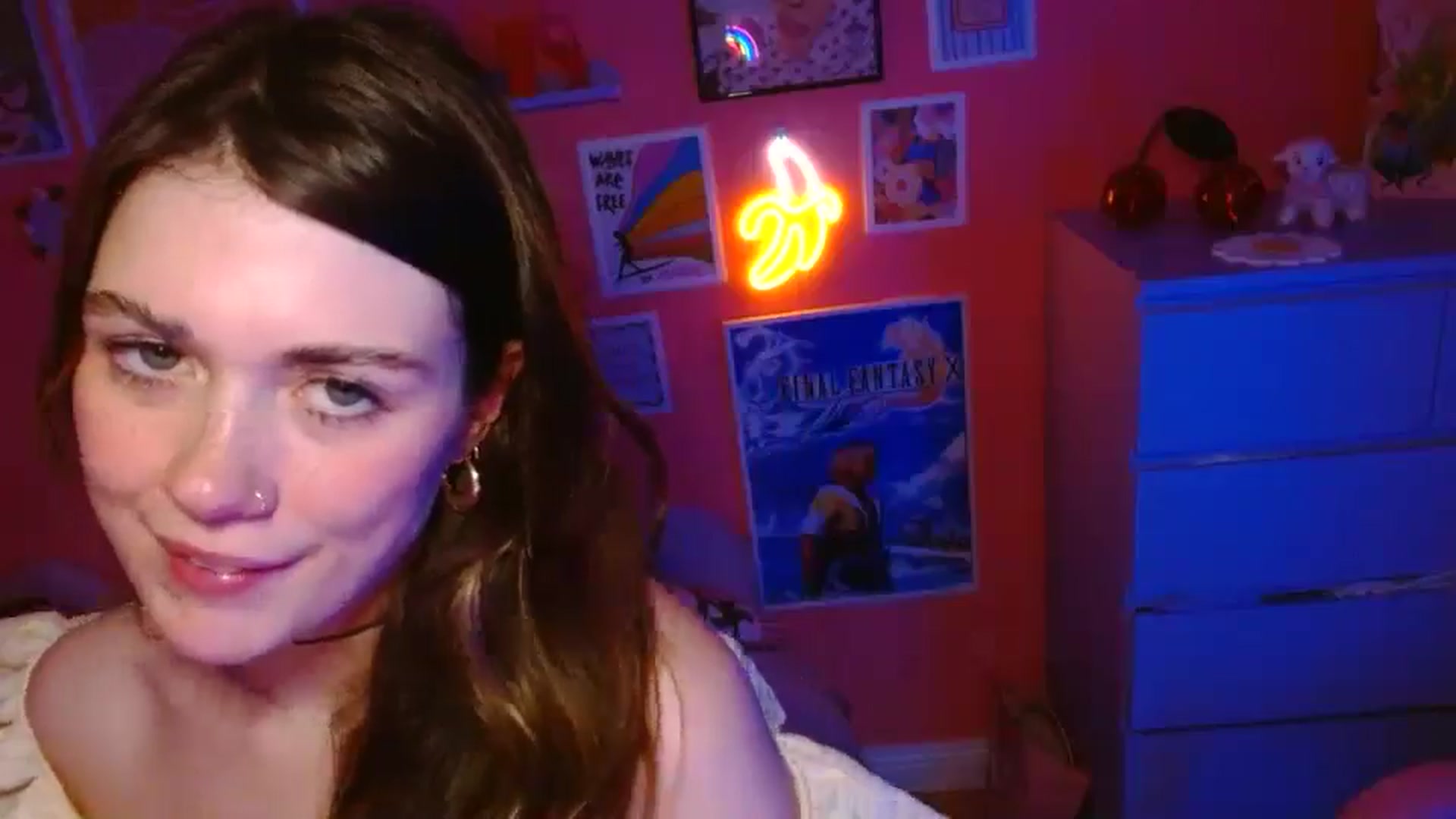 Gallery image thumbnail from Levanabanana's myfreecams stream on, 05/01/2026, 23:42 image 15 of 20