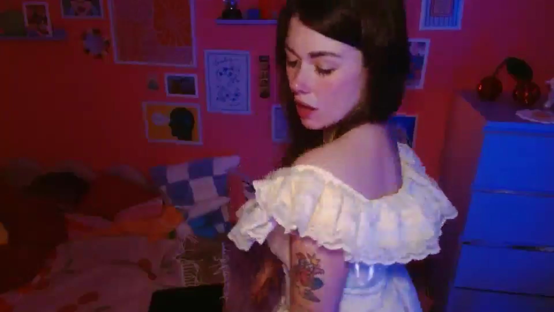 Gallery image thumbnail from Levanabanana's myfreecams stream on, 05/01/2026, 23:42 image 13 of 20