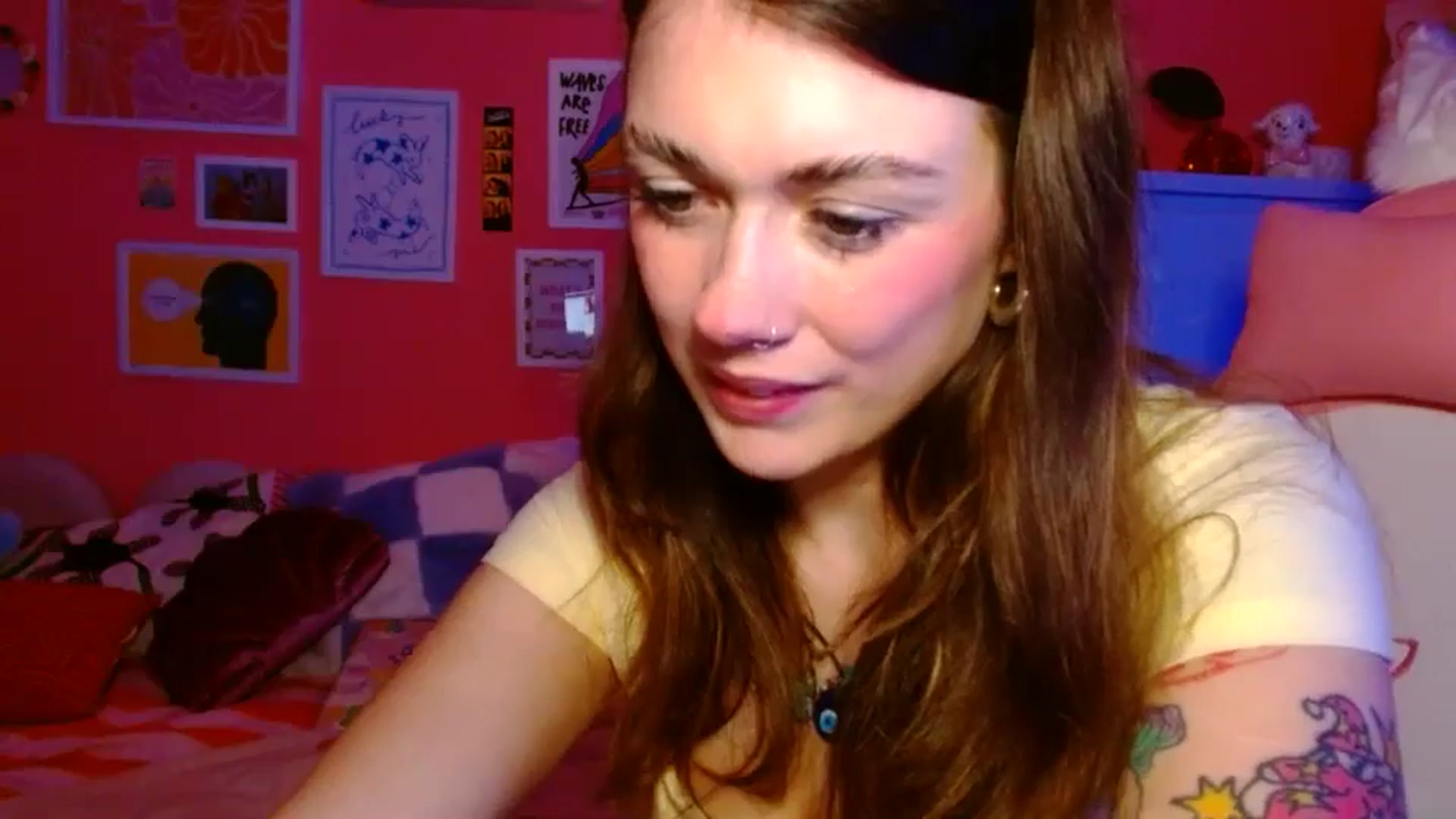 Gallery image thumbnail from Levanabanana's myfreecams stream on, 05/09/2026, 23:02 image 17 of 20