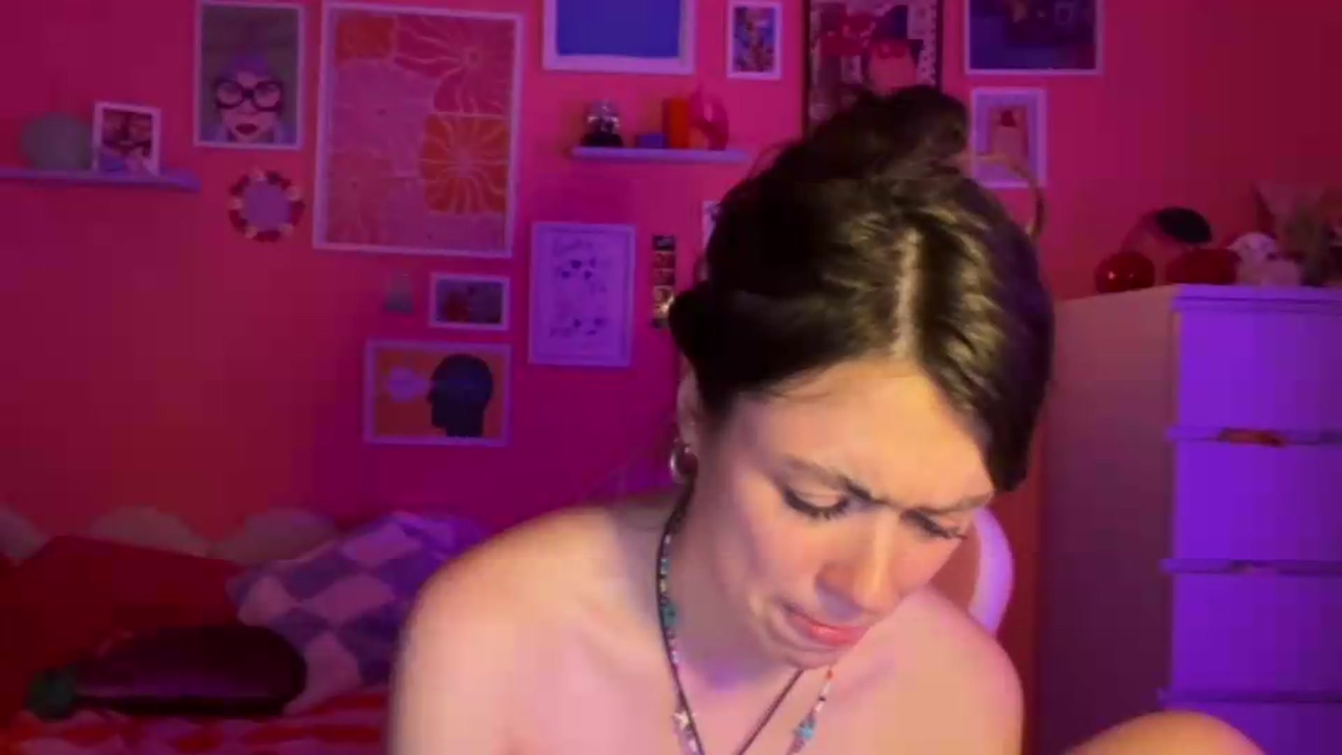 Gallery image thumbnail from Levanabanana's myfreecams stream on, 05/19/2026, 02:13 image 4 of 20