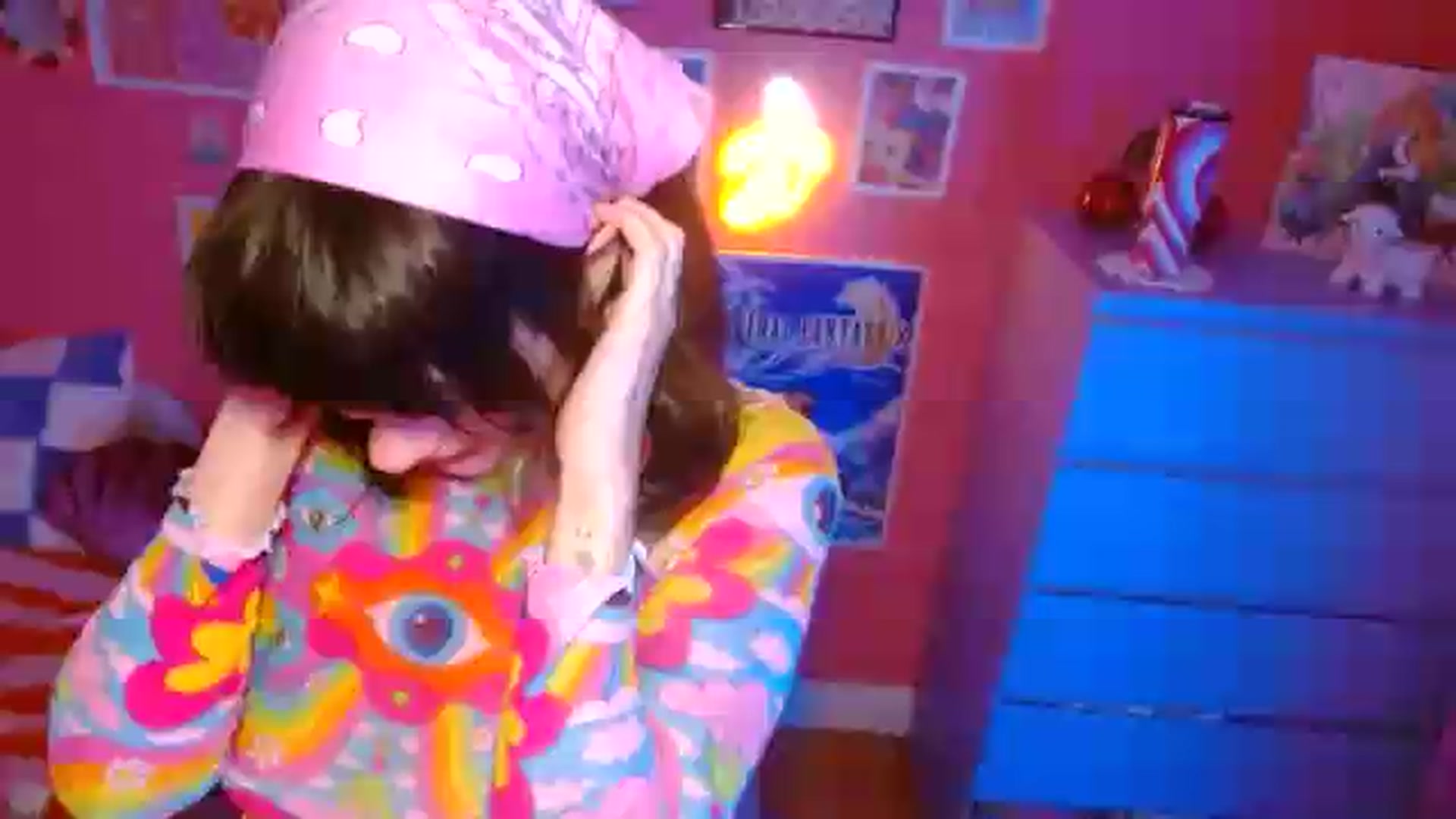 Gallery image thumbnail from Levanabanana's myfreecams stream on, 06/15/2026, 24:24 image 13 of 20