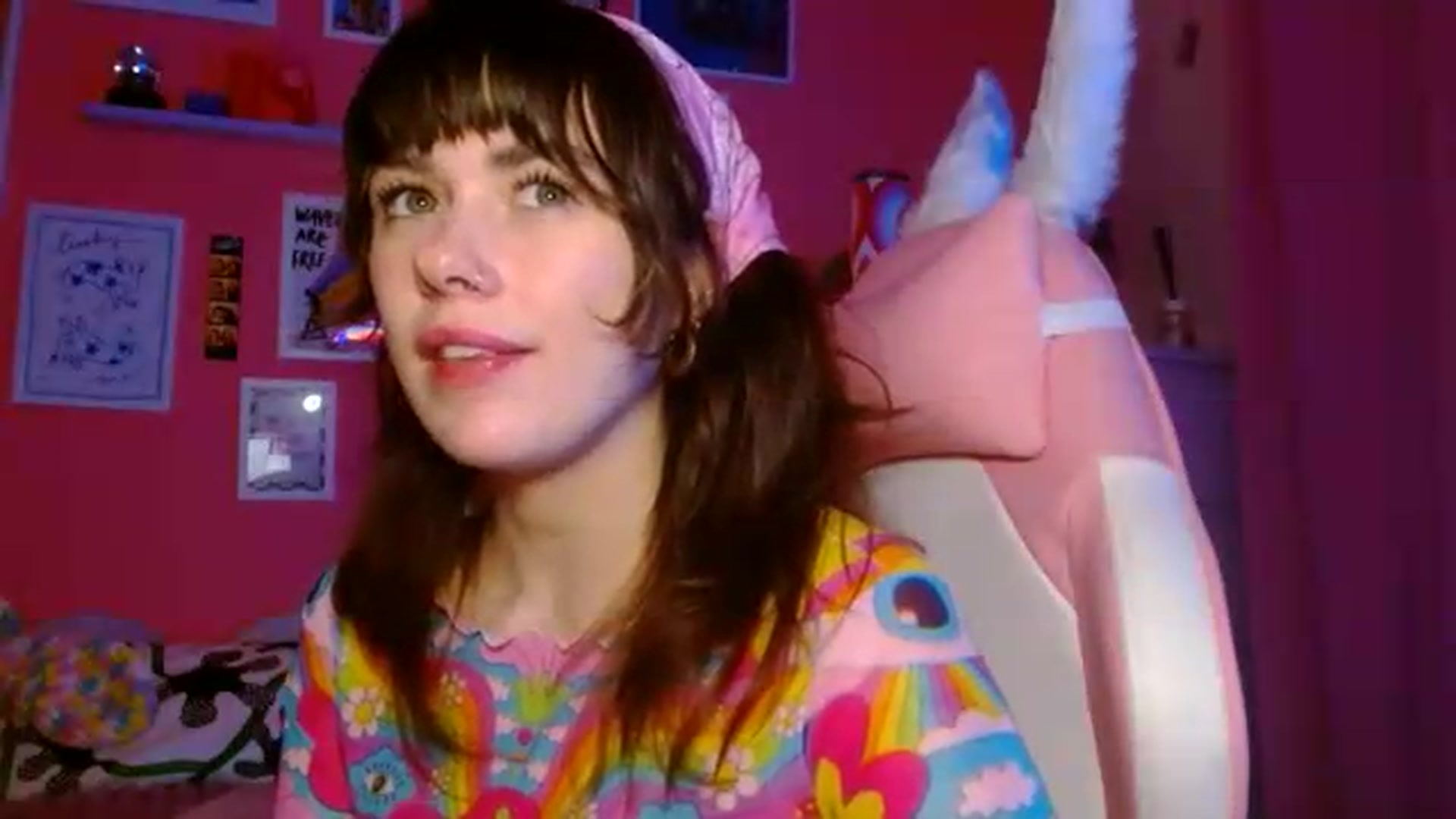 Gallery image thumbnail from Levanabanana's myfreecams stream on, 06/15/2026, 24:24 image 12 of 20