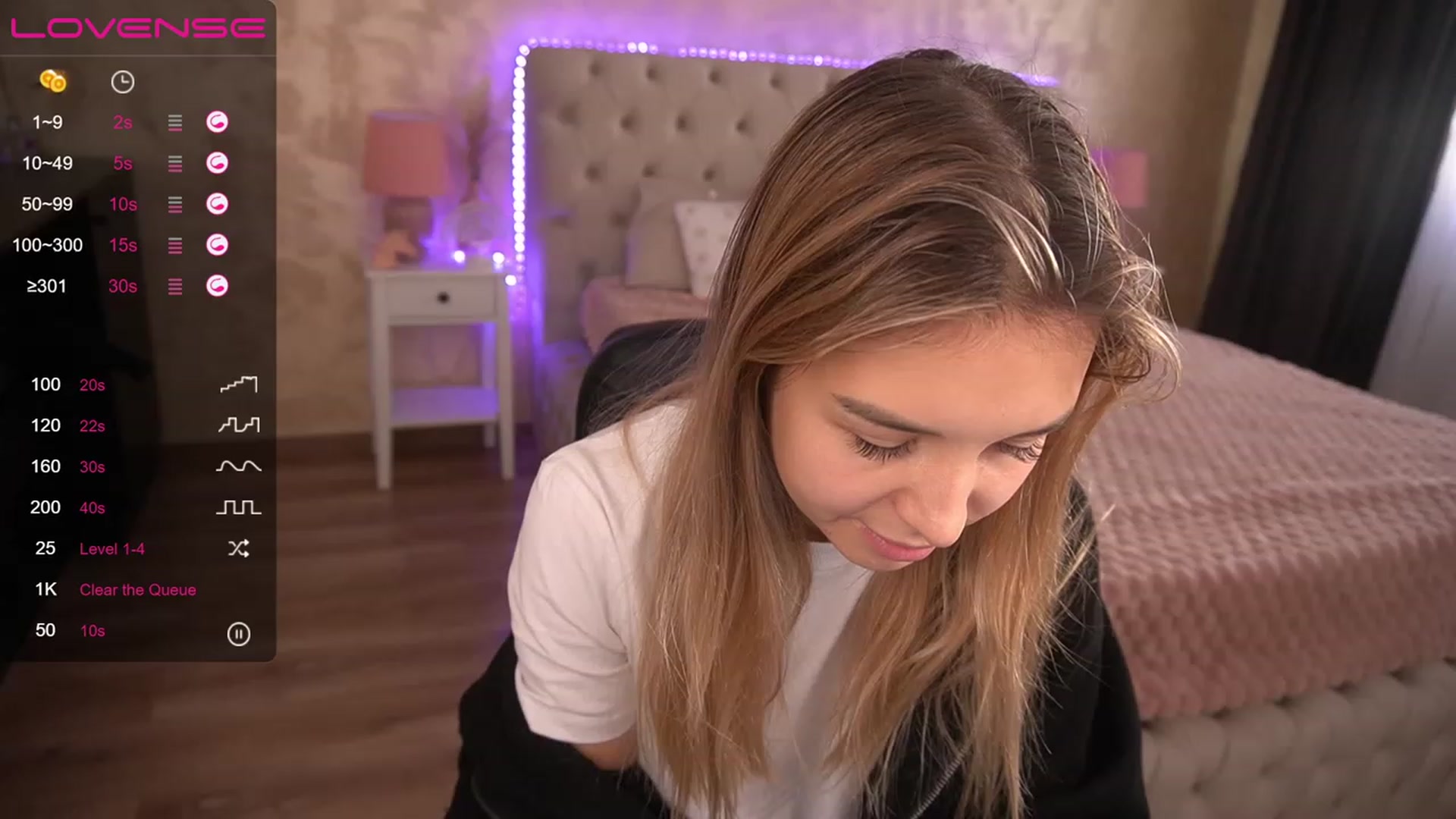 Gallery image thumbnail from LexaIce's myfreecams stream on, 01/06/2023, 09:20 image 13 of 20