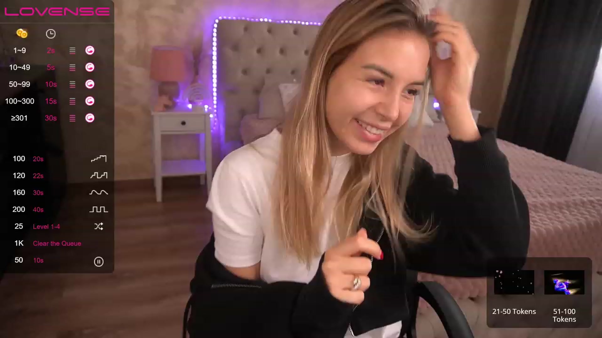 Gallery image thumbnail from LexaIce's myfreecams stream on, 01/06/2023, 09:20 image 10 of 20
