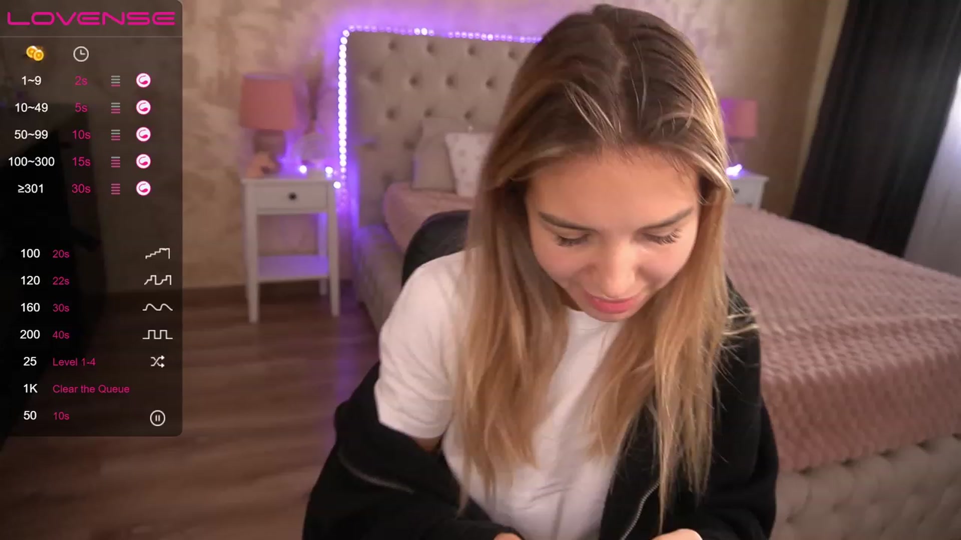 Gallery image thumbnail from LexaIce's myfreecams stream on, 01/06/2023, 09:20 image 12 of 20