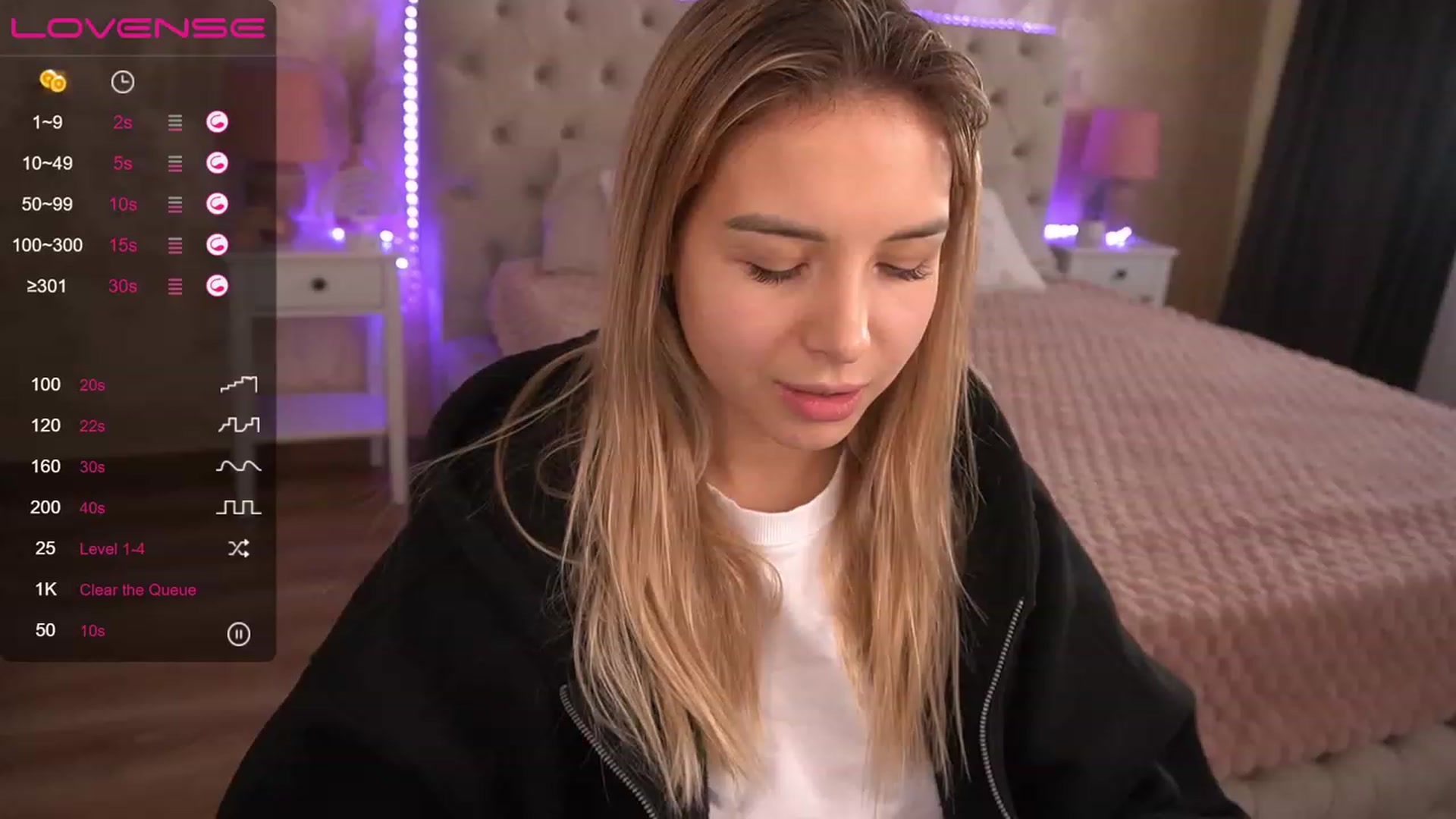 Gallery image thumbnail from LexaIce's myfreecams stream on, 01/06/2023, 09:57 image 1 of 20