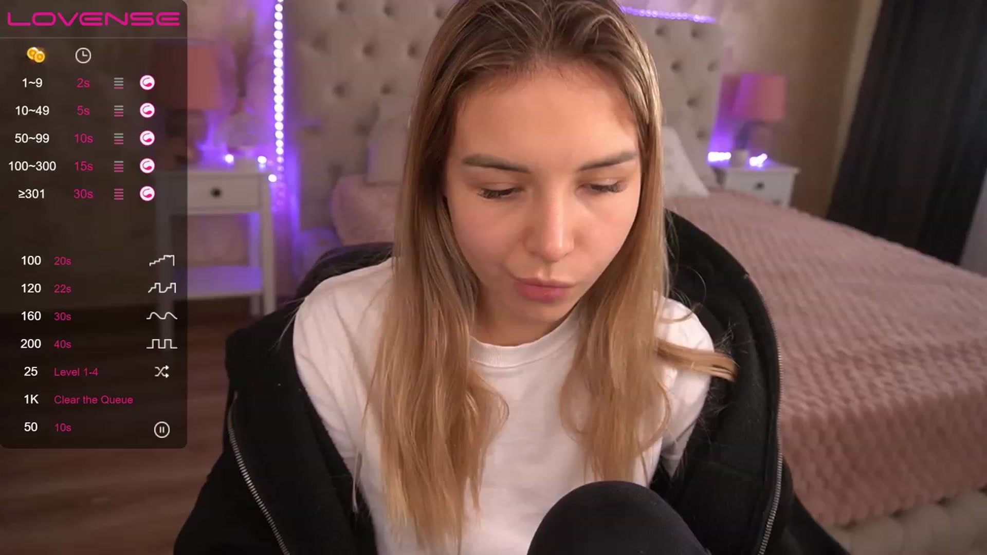 Gallery image thumbnail from LexaIce's myfreecams stream on, 01/06/2023, 09:57 image 7 of 20