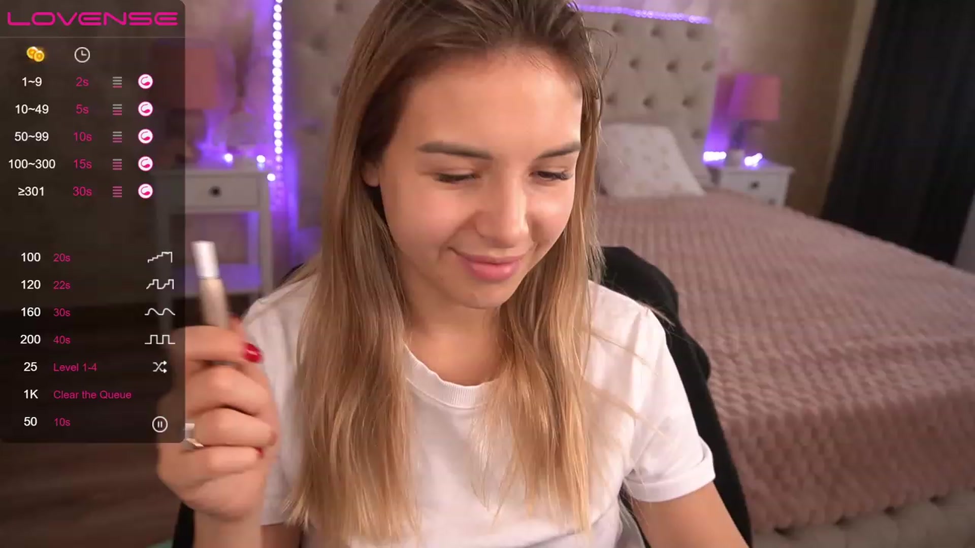 Gallery image thumbnail from LexaIce's myfreecams stream on, 01/06/2023, 11:43 image 3 of 20