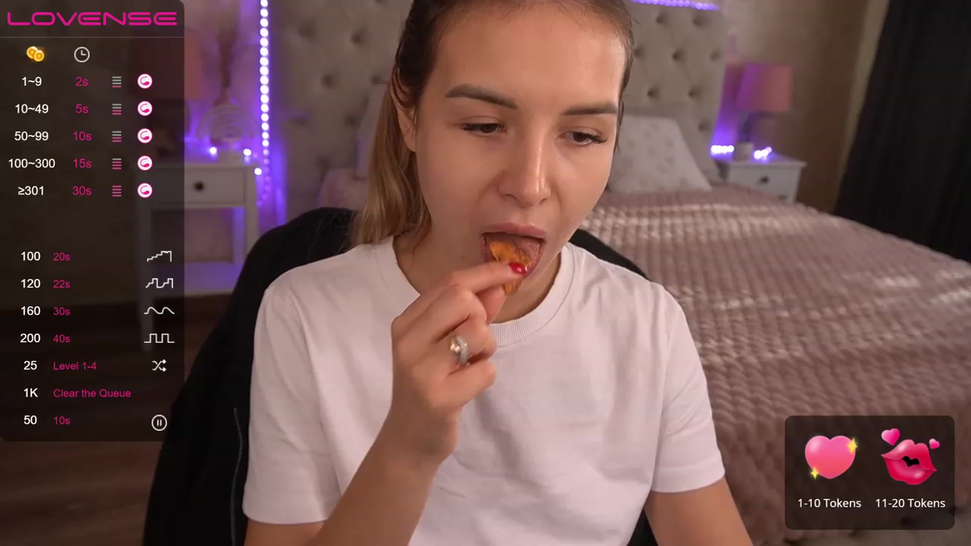 Gallery image thumbnail from LexaIce's myfreecams stream on, 01/06/2023, 11:43 image 20 of 20