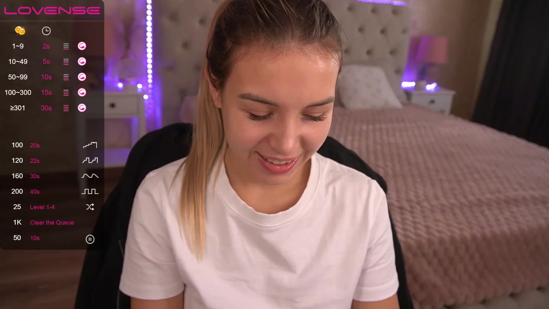 Gallery image thumbnail from LexaIce's myfreecams stream on, 01/06/2023, 11:43 image 9 of 20