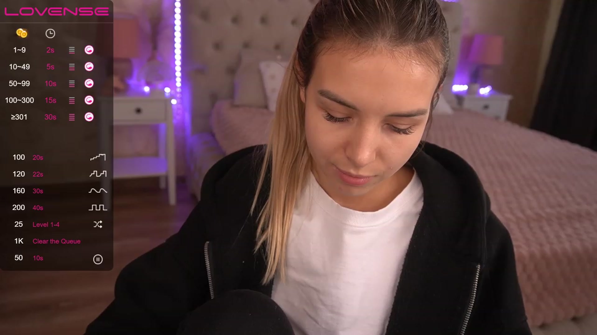 Gallery image thumbnail from LexaIce's myfreecams stream on, 01/06/2023, 13:55 image 3 of 20