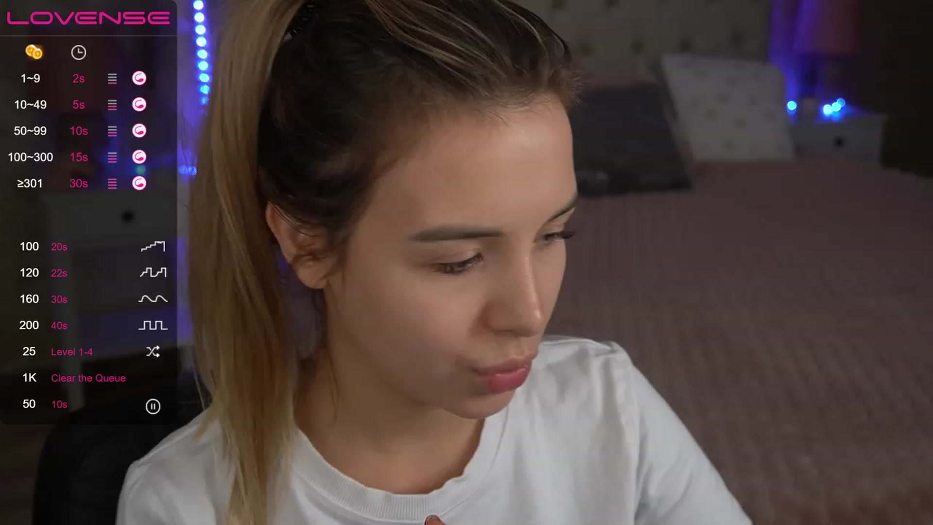 Gallery image thumbnail from LexaIce's myfreecams stream on, 01/10/2023, 09:51 image 16 of 20