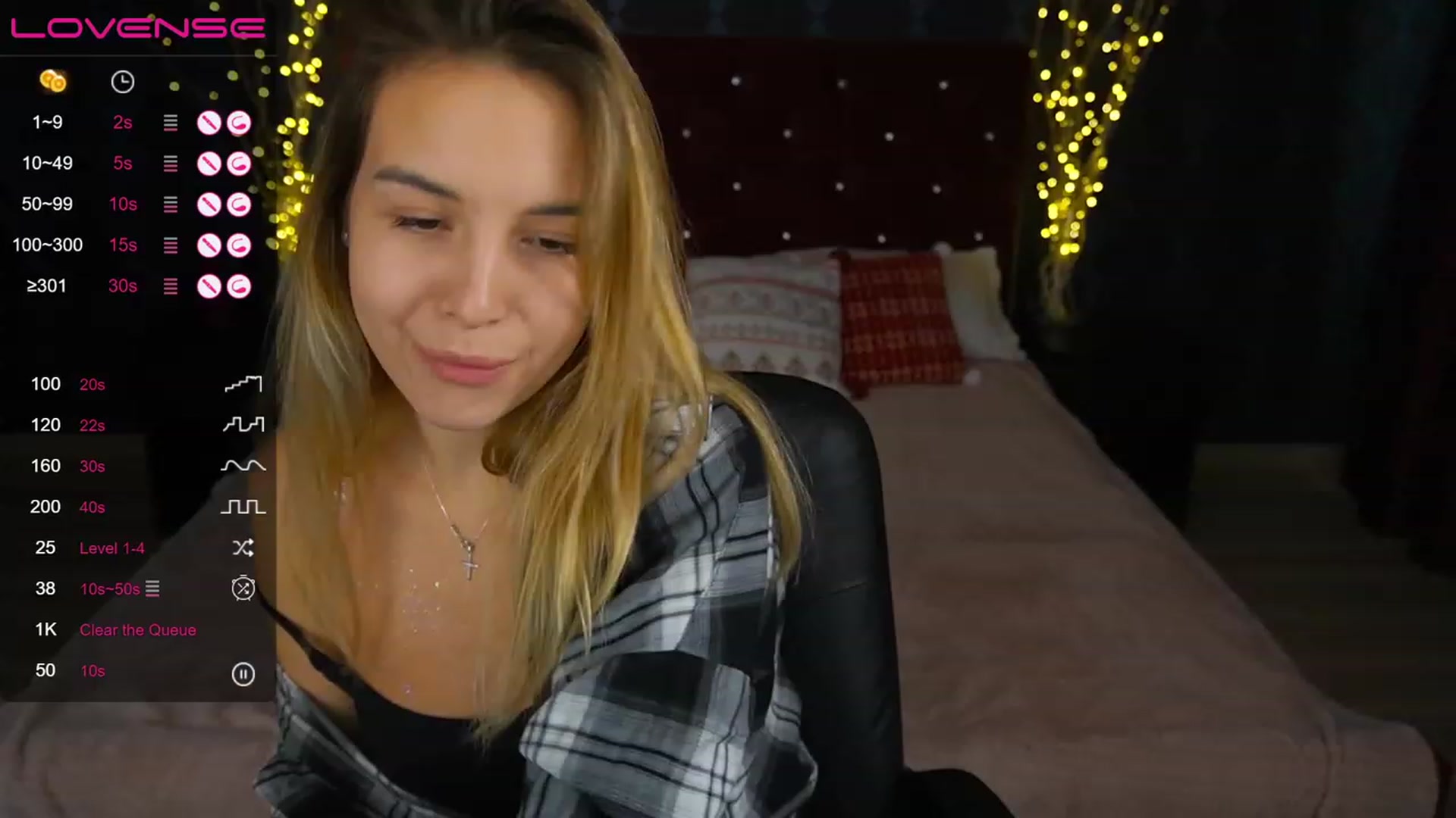 Gallery image thumbnail from LexaIce's myfreecams stream on, 02/14/2023, 11:39 image 3 of 20