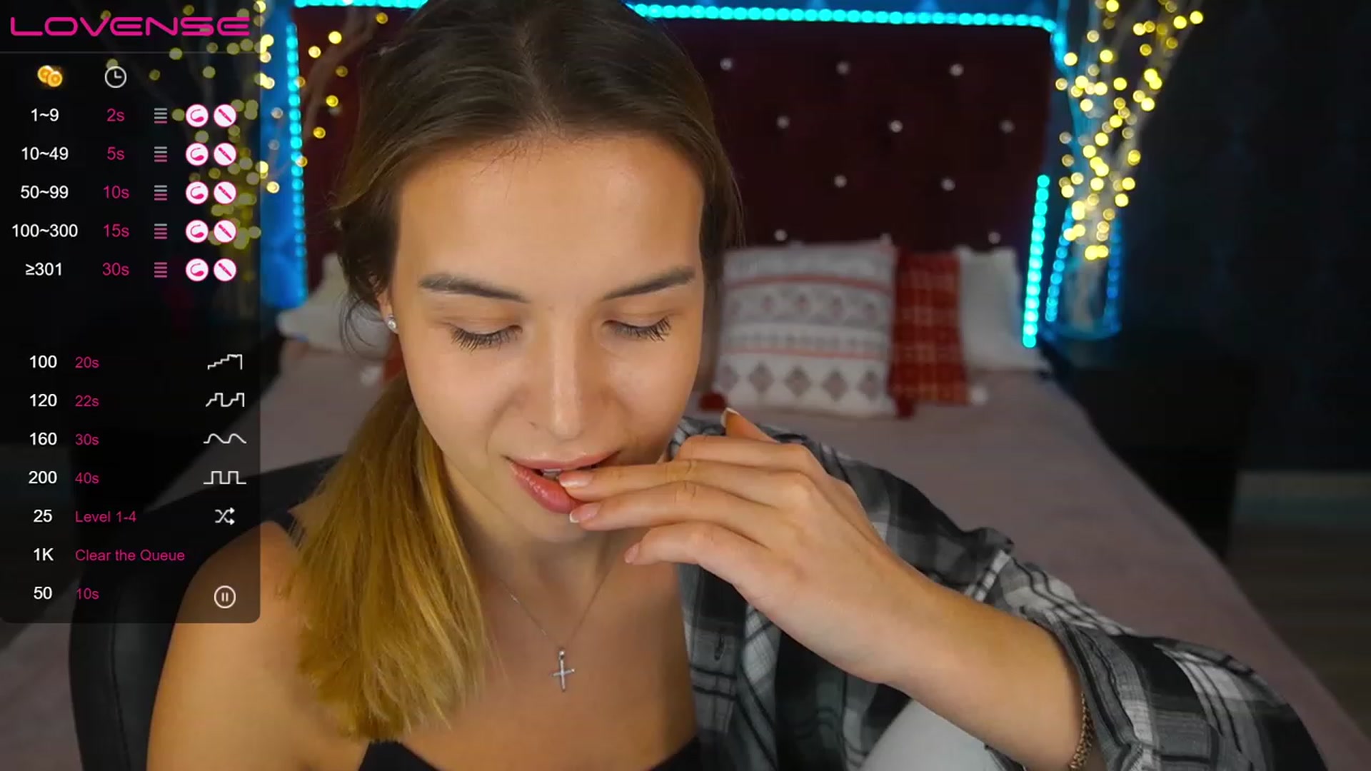 Gallery image thumbnail from LexaIce's myfreecams stream on, 02/17/2023, 13:29 image 13 of 20