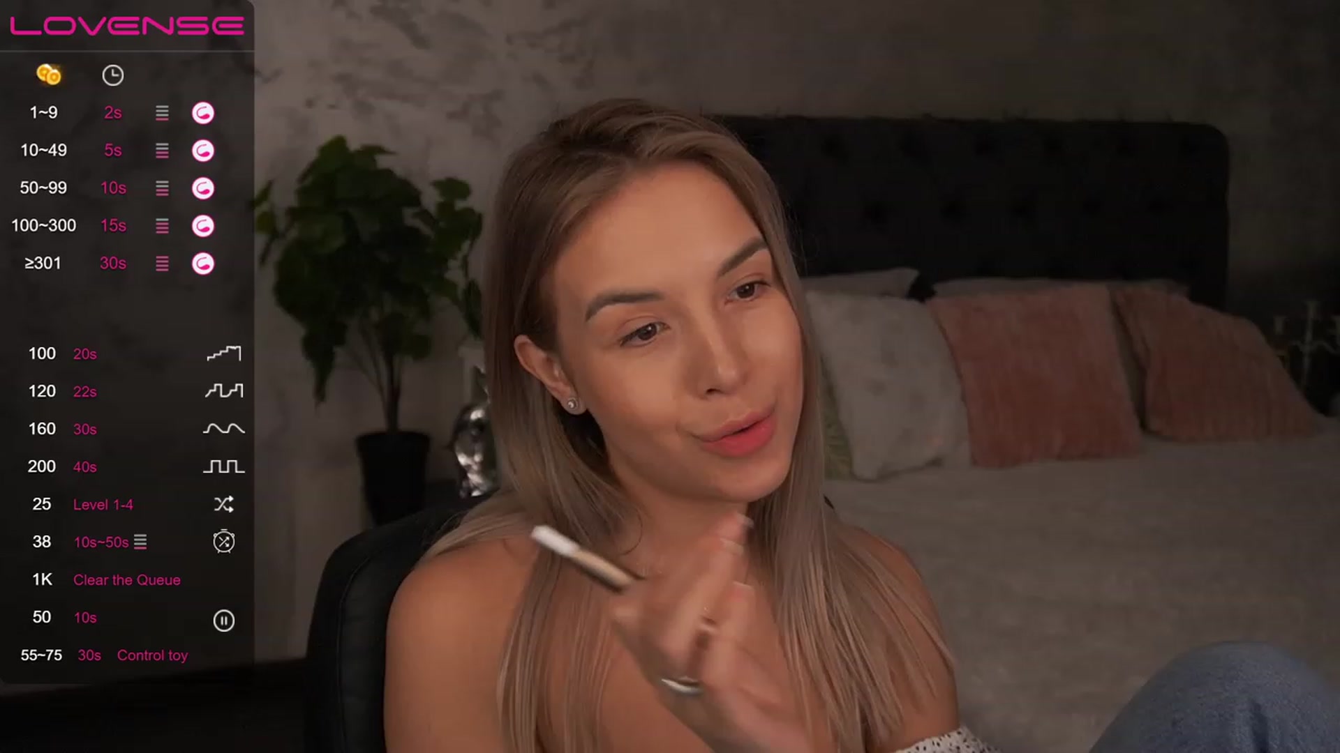 Gallery image thumbnail from LexaIce's myfreecams stream on, 02/23/2023, 10:46 image 18 of 20