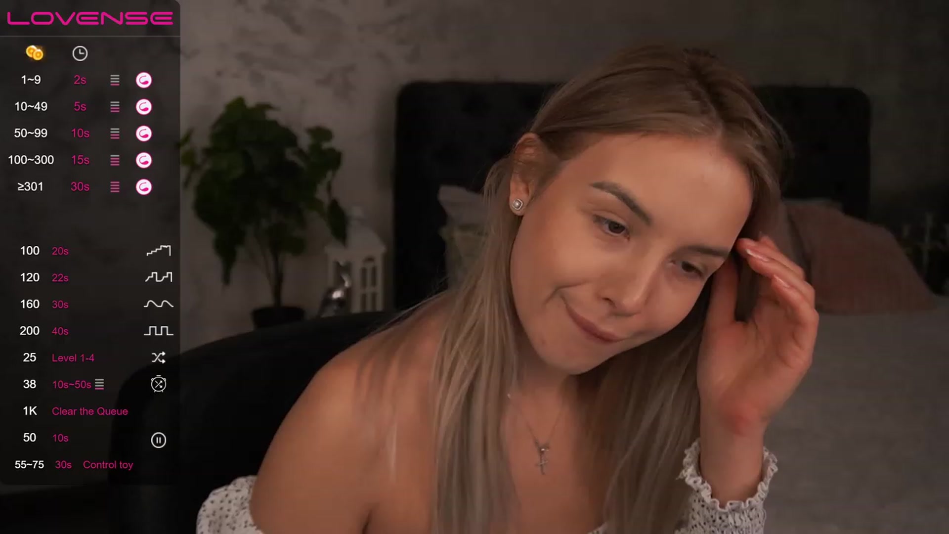 Gallery image thumbnail from LexaIce's myfreecams stream on, 02/23/2023, 10:46 image 17 of 20