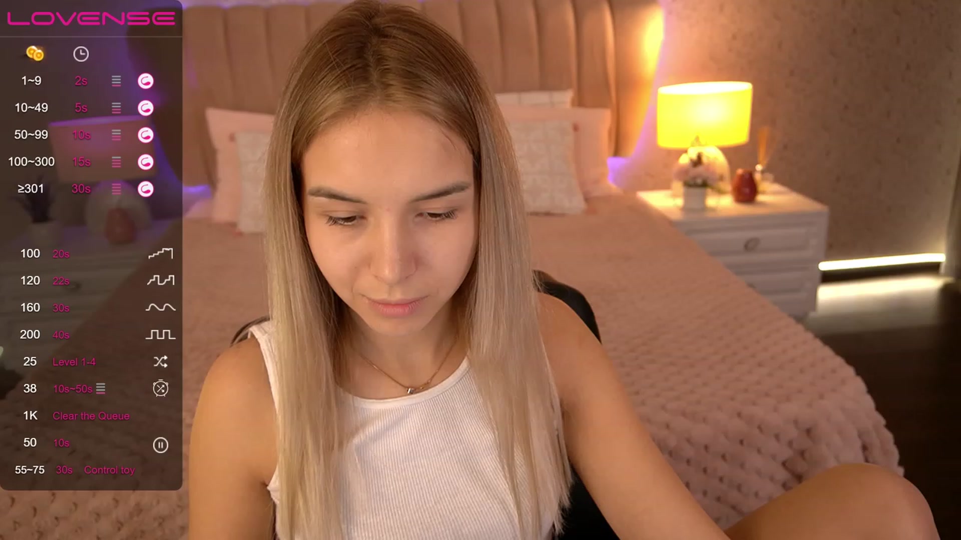 Gallery image thumbnail from LexaIce's myfreecams stream on, 03/01/2023, 10:06 image 15 of 20