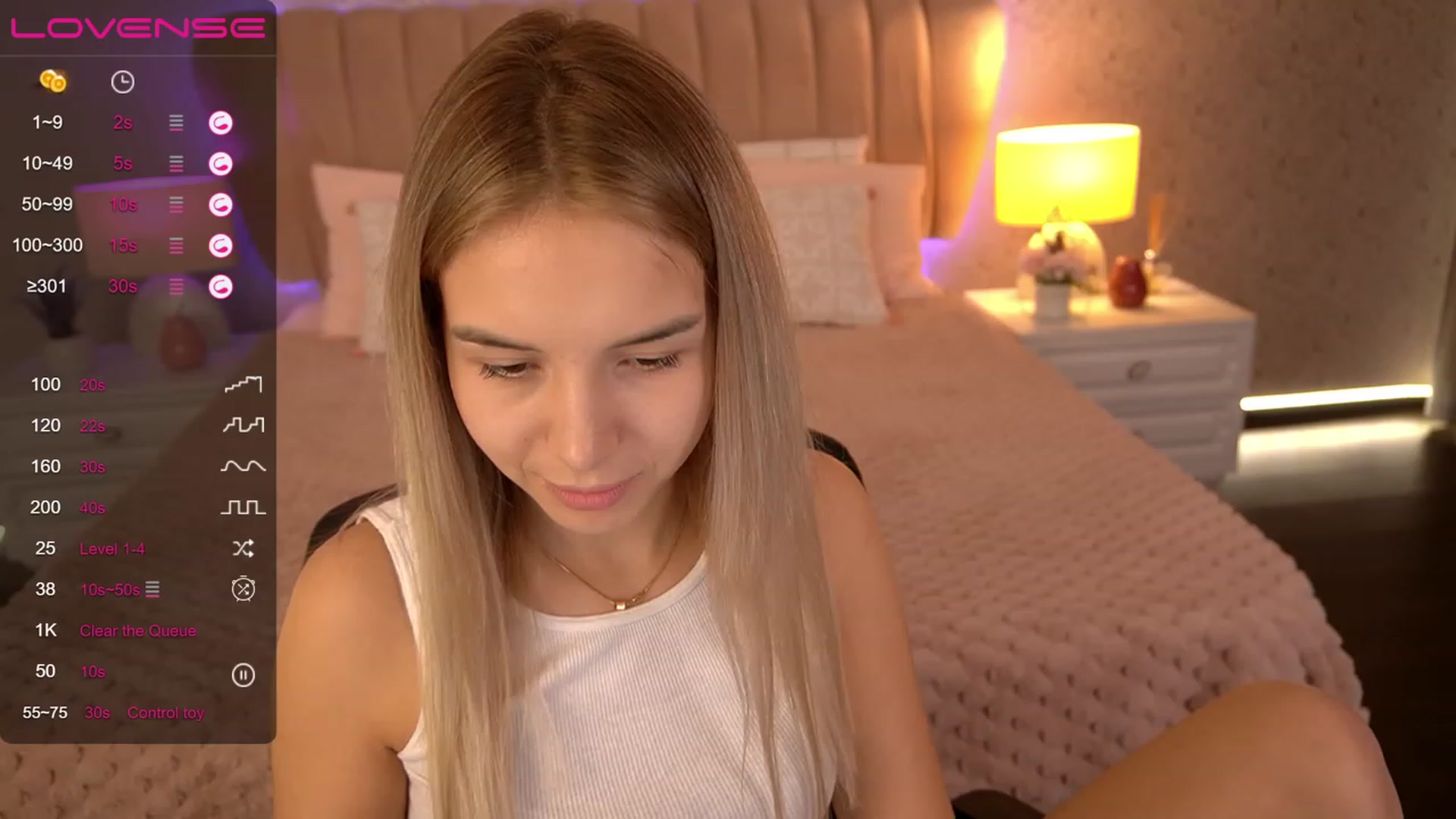 Gallery image thumbnail from LexaIce's myfreecams stream on, 03/01/2023, 10:06 image 17 of 20